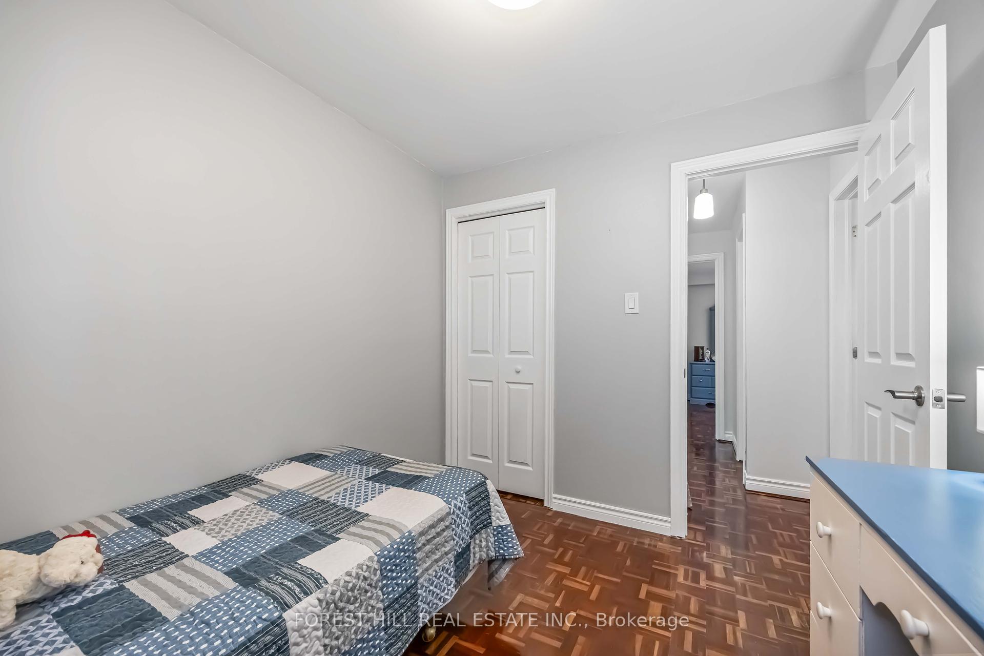 #22 - 435 Silverstone Drive, Toronto Unit: 22