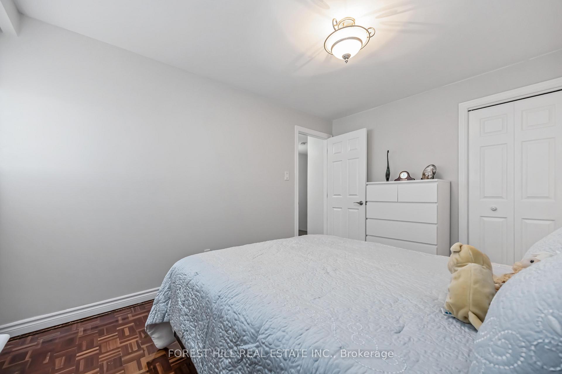 #22 - 435 Silverstone Drive, Toronto Unit: 22