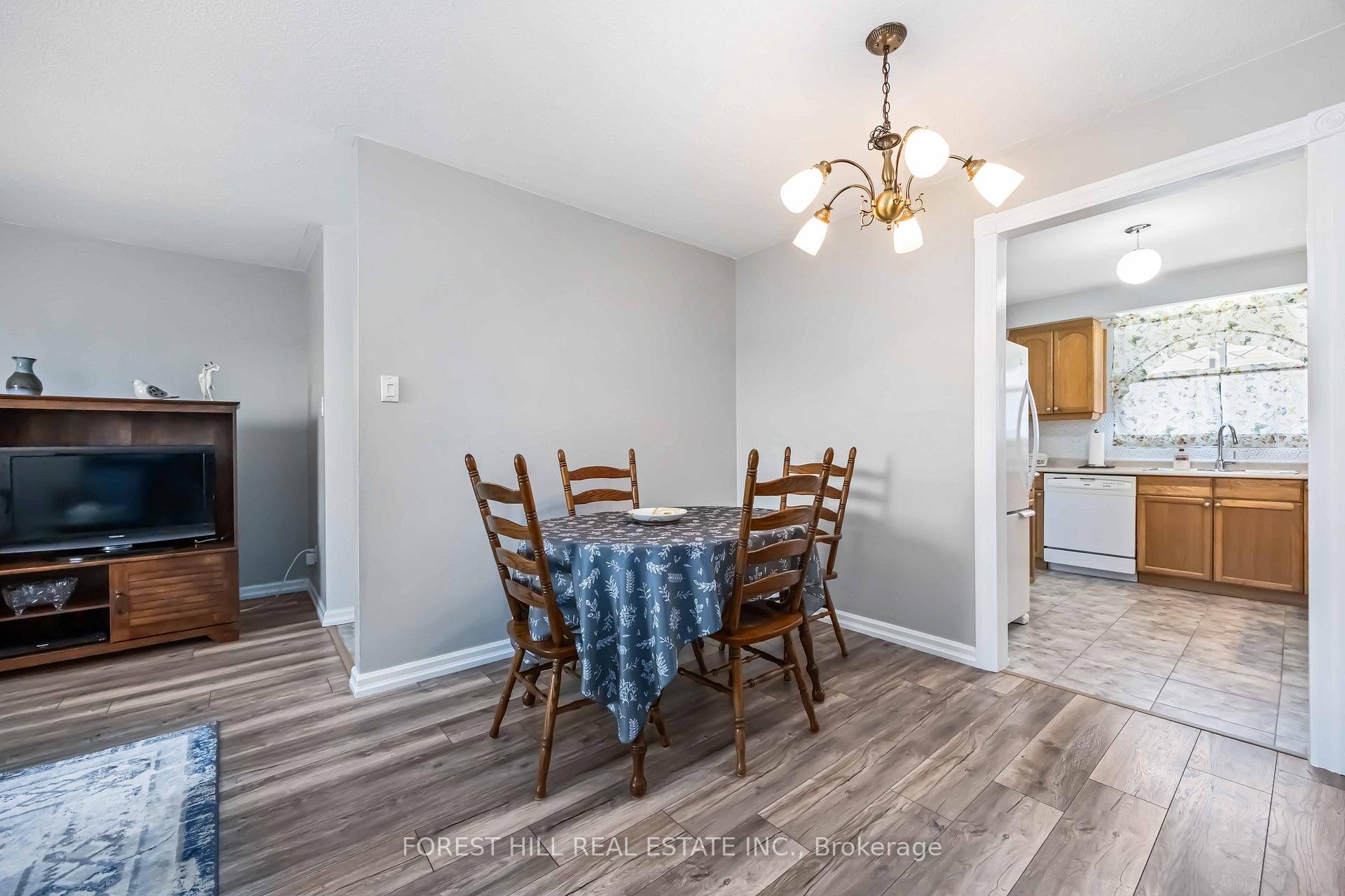 #22 - 435 Silverstone Drive, Toronto Unit: 22