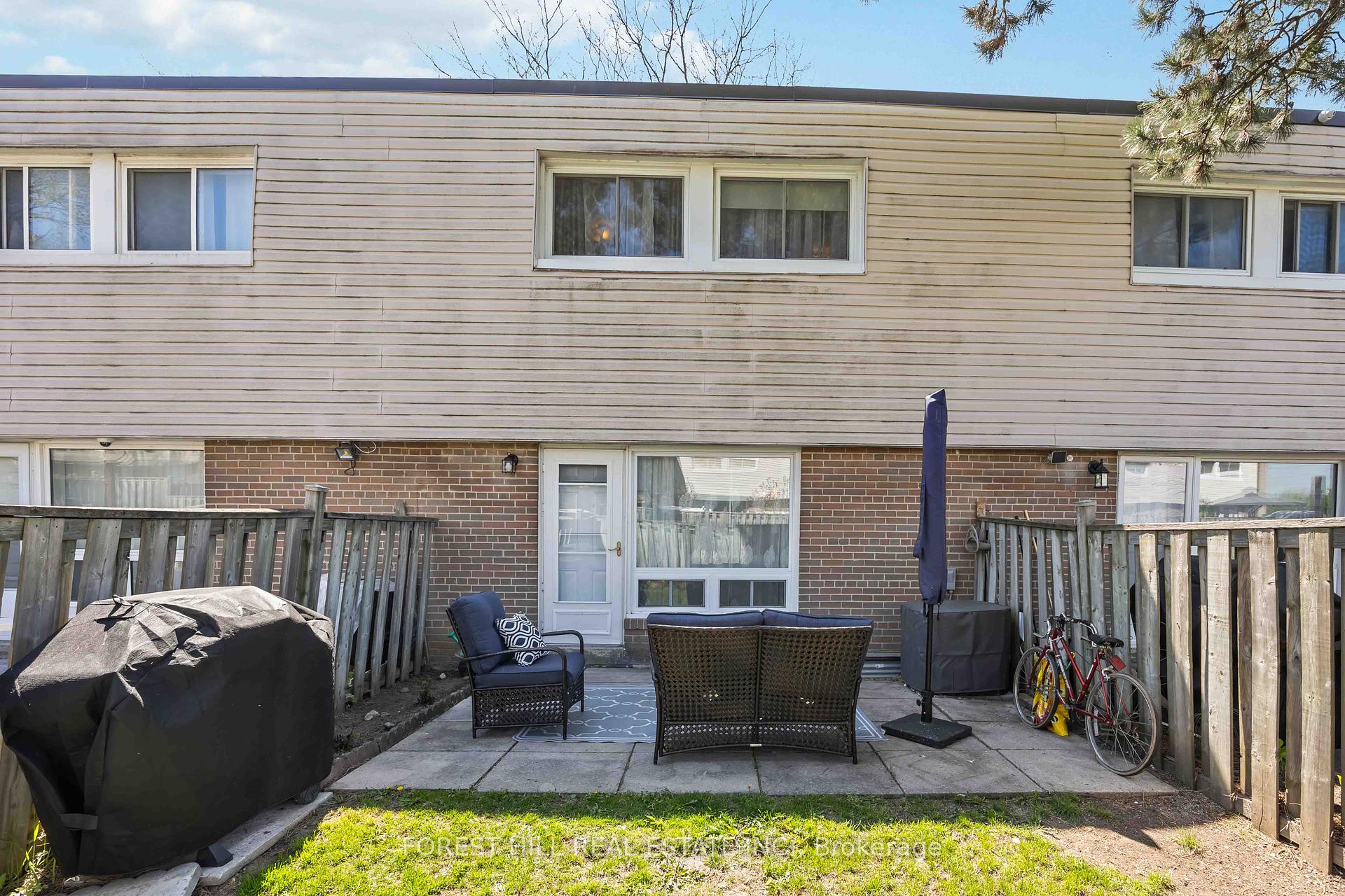 #22 - 435 Silverstone Drive, Toronto Unit: 22