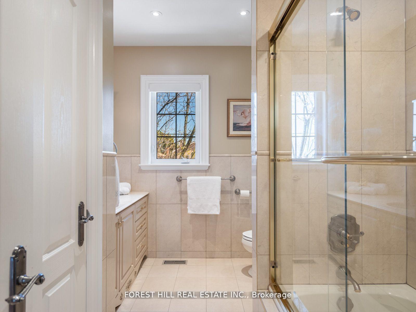 18 Highland Hill, Toronto