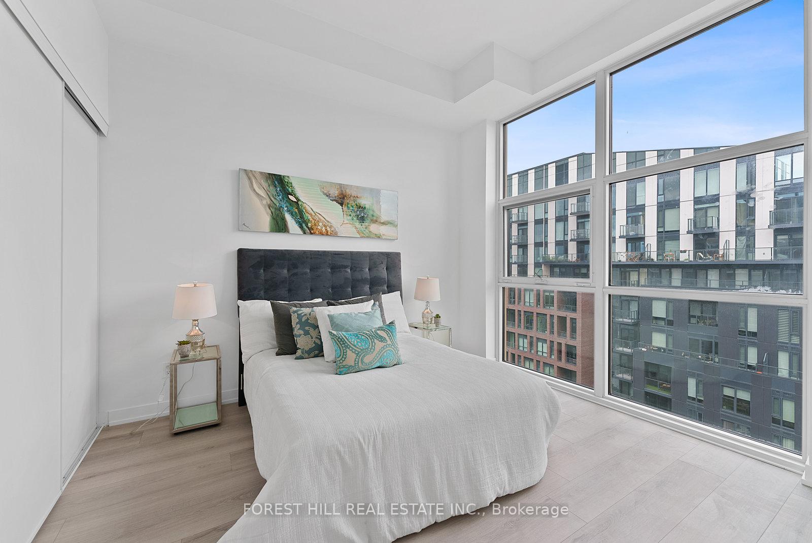 #911 - 1787 St. Clair Avenue, Toronto Unit: 911