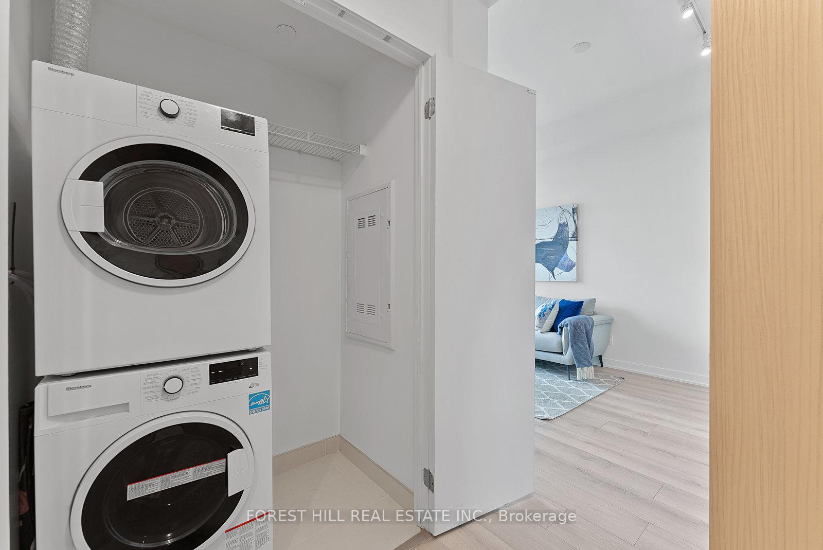 #911 - 1787 St. Clair Avenue, Toronto Unit: 911