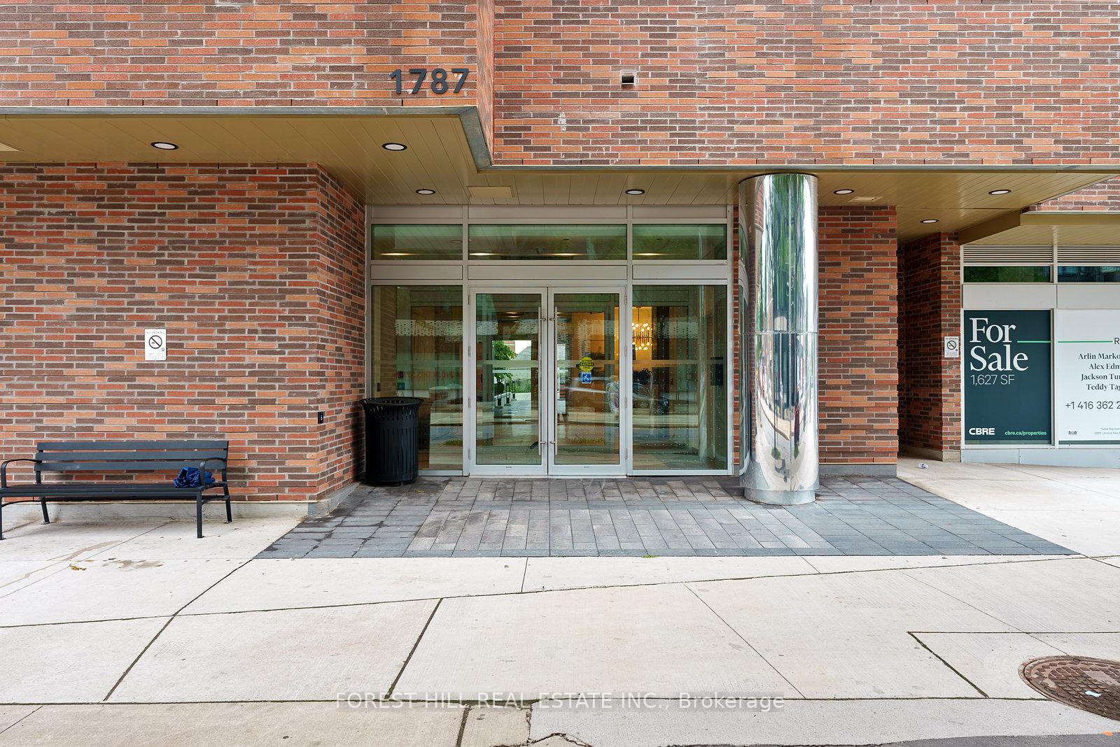 #911 - 1787 St. Clair Avenue, Toronto Unit: 911