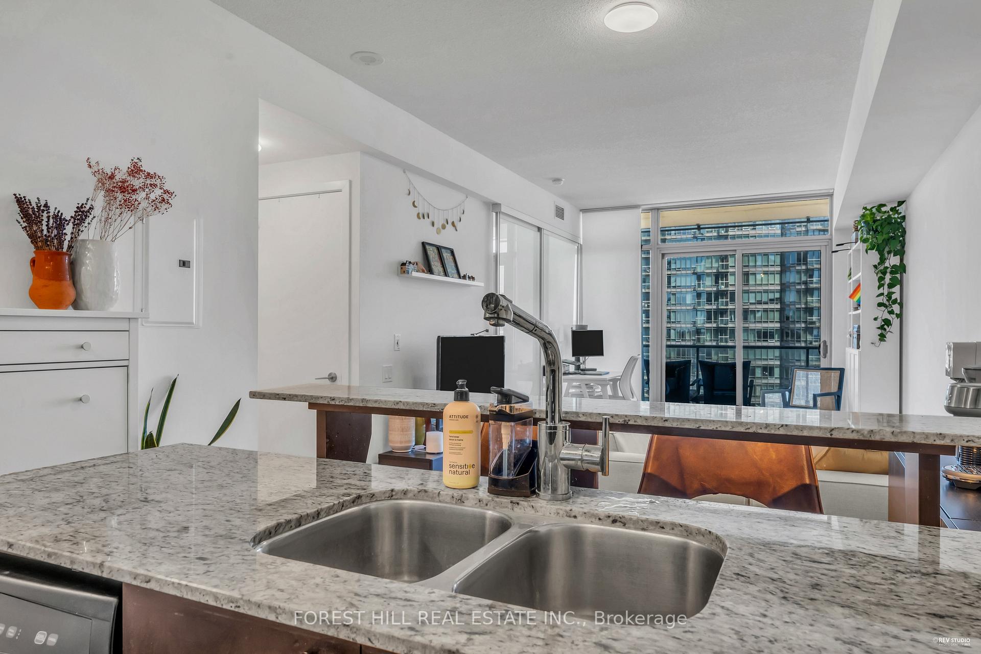 #1301 - 103 The Queensway Avenue, Toronto Unit: 1301