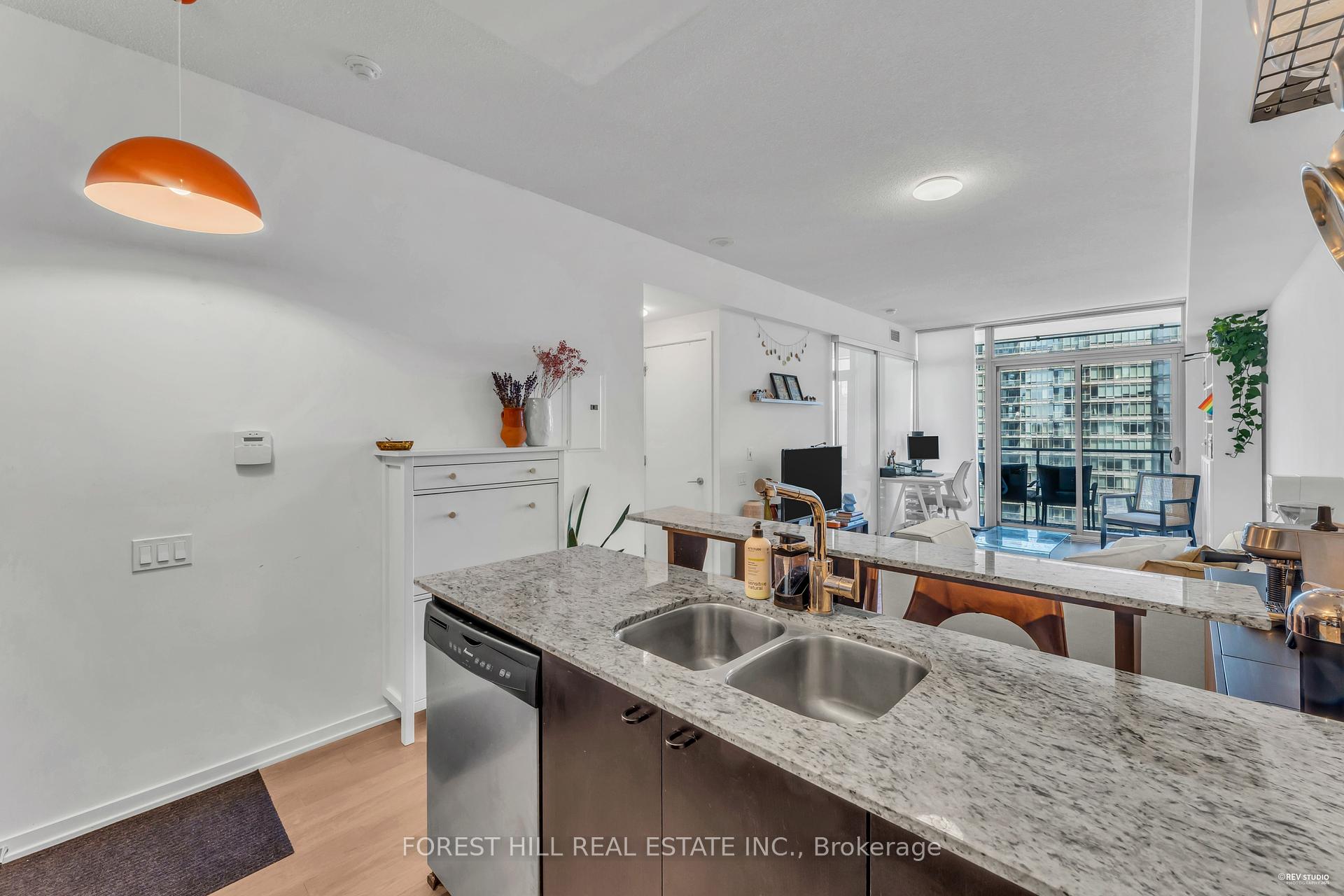 #1301 - 103 The Queensway Avenue, Toronto Unit: 1301