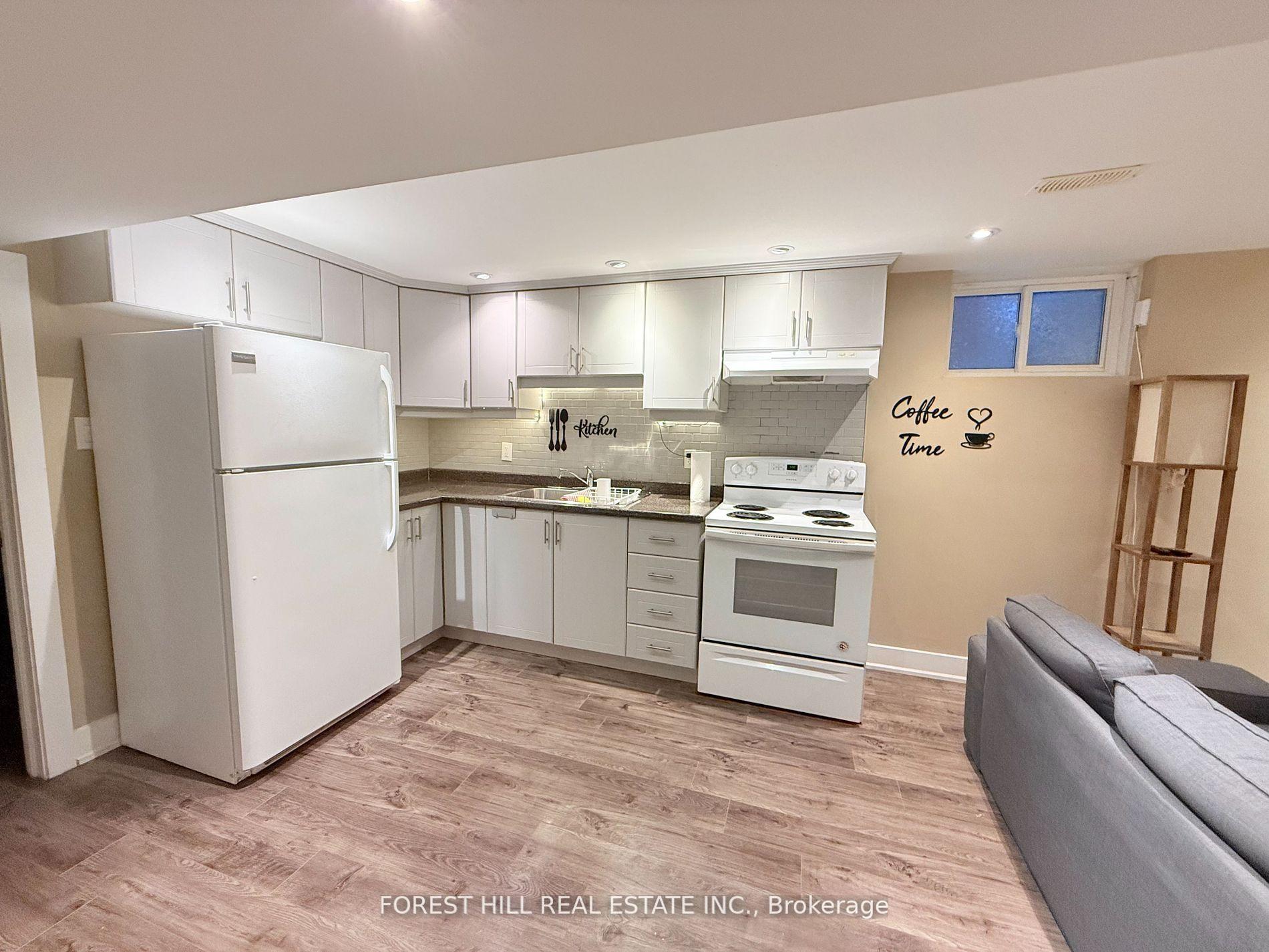 #Lower - 166 Schell Avenue, Toronto Unit: Lower