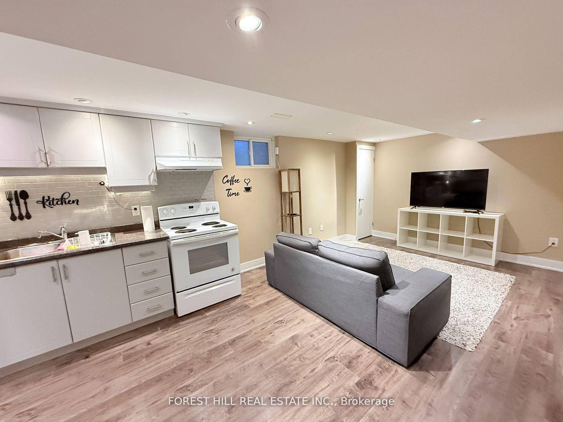 #Lower - 166 Schell Avenue, Toronto Unit: Lower