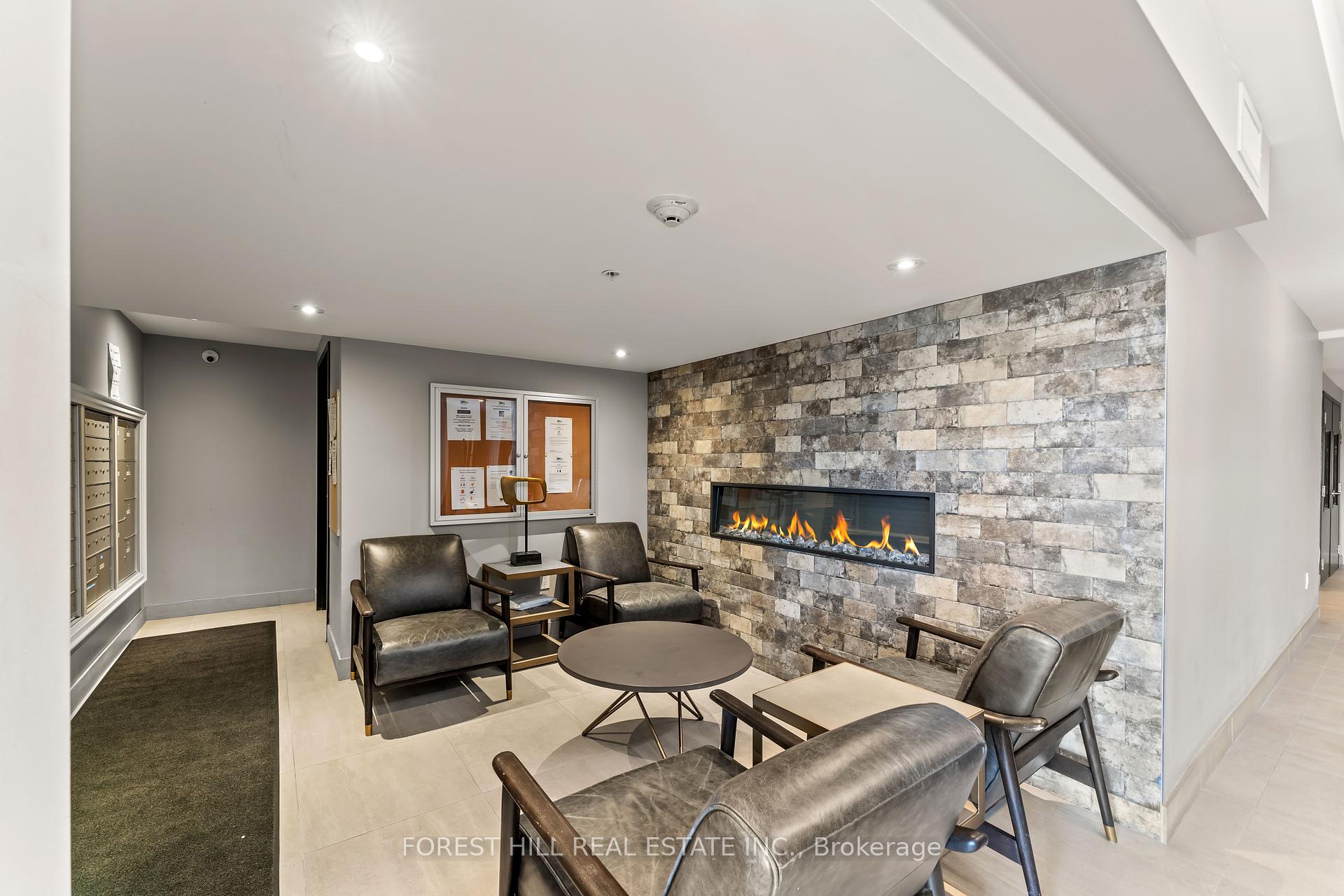 #201 - 610 Farmstead Drive Unit: 201