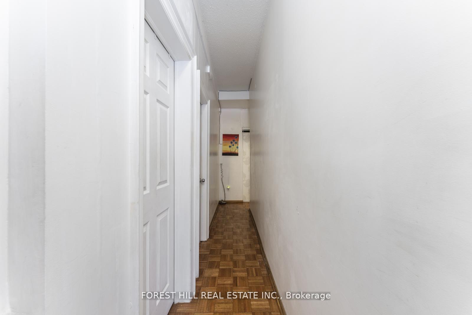 1046 Dovercourt Road, Toronto W02