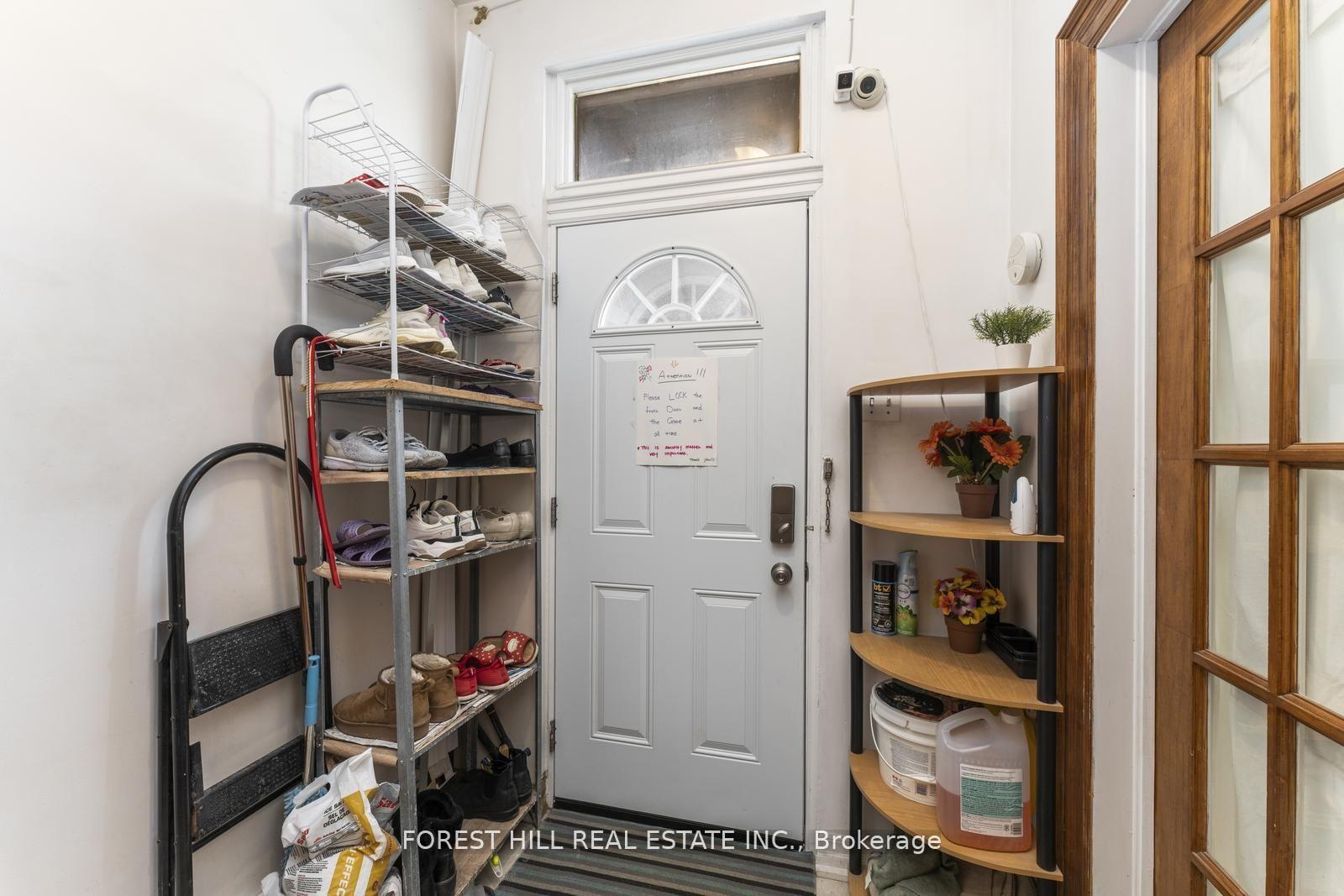 1046 Dovercourt Road, Toronto W02