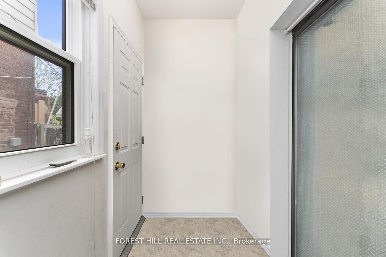 1046 Dovercourt Road, Toronto W02
