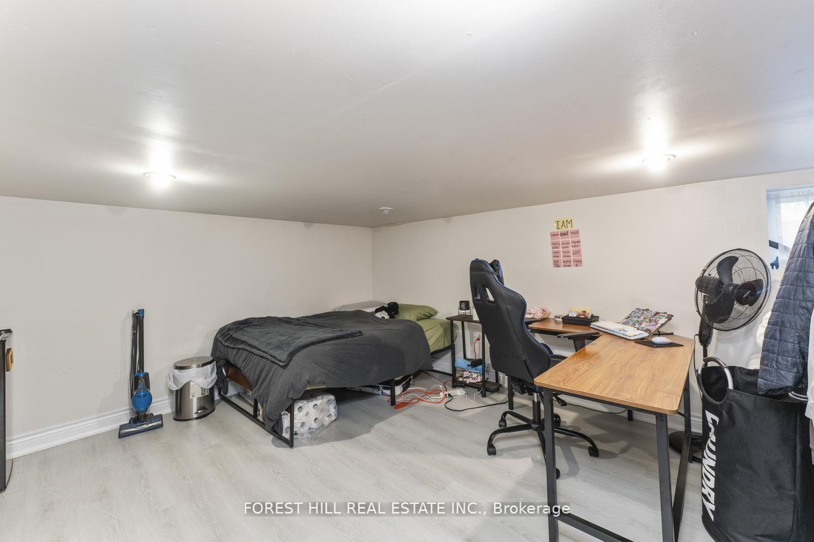 1046 Dovercourt Road, Toronto W02