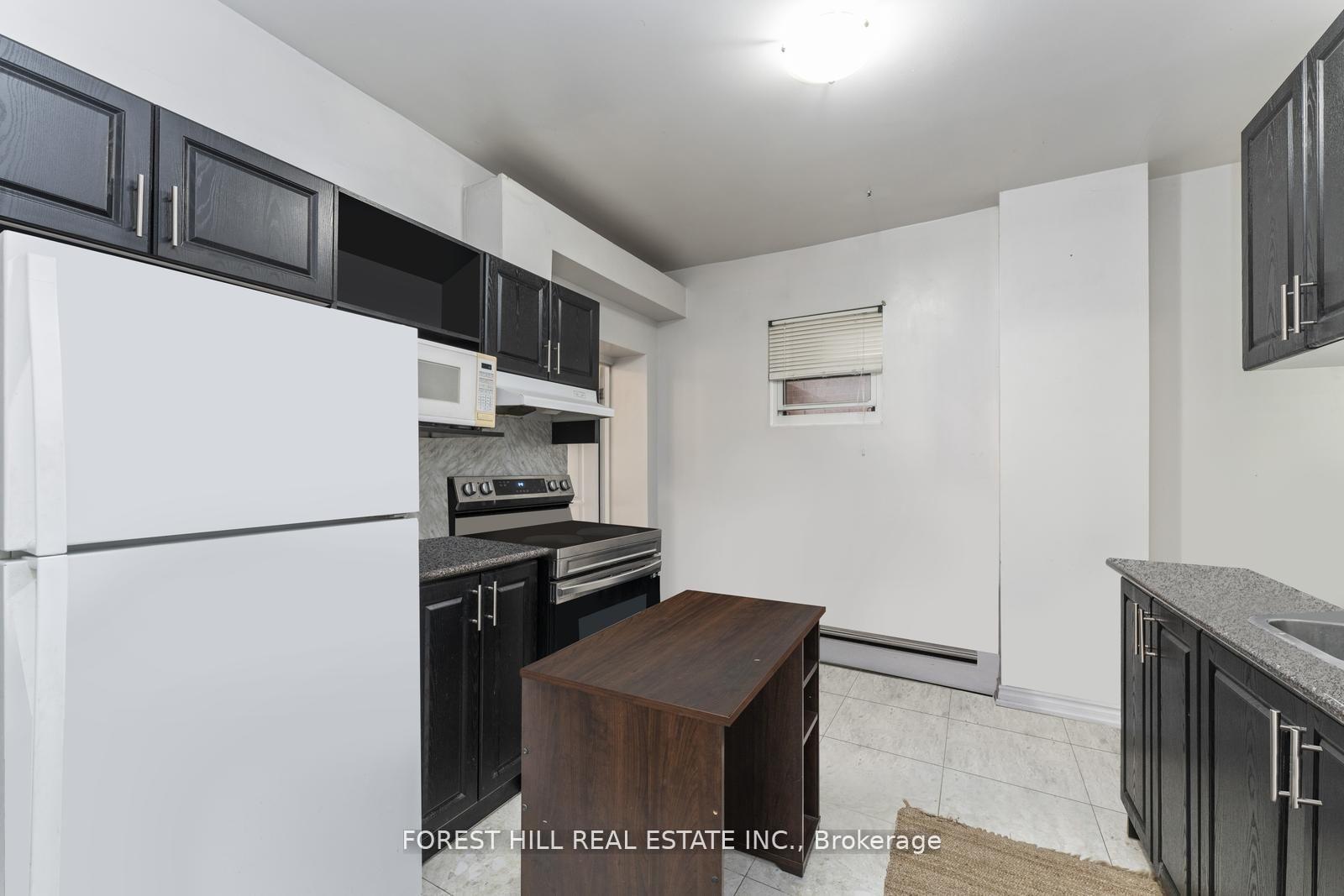 1046 Dovercourt Road, Toronto W02