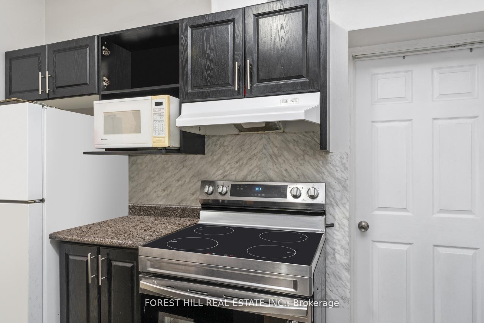 1046 Dovercourt Road, Toronto W02