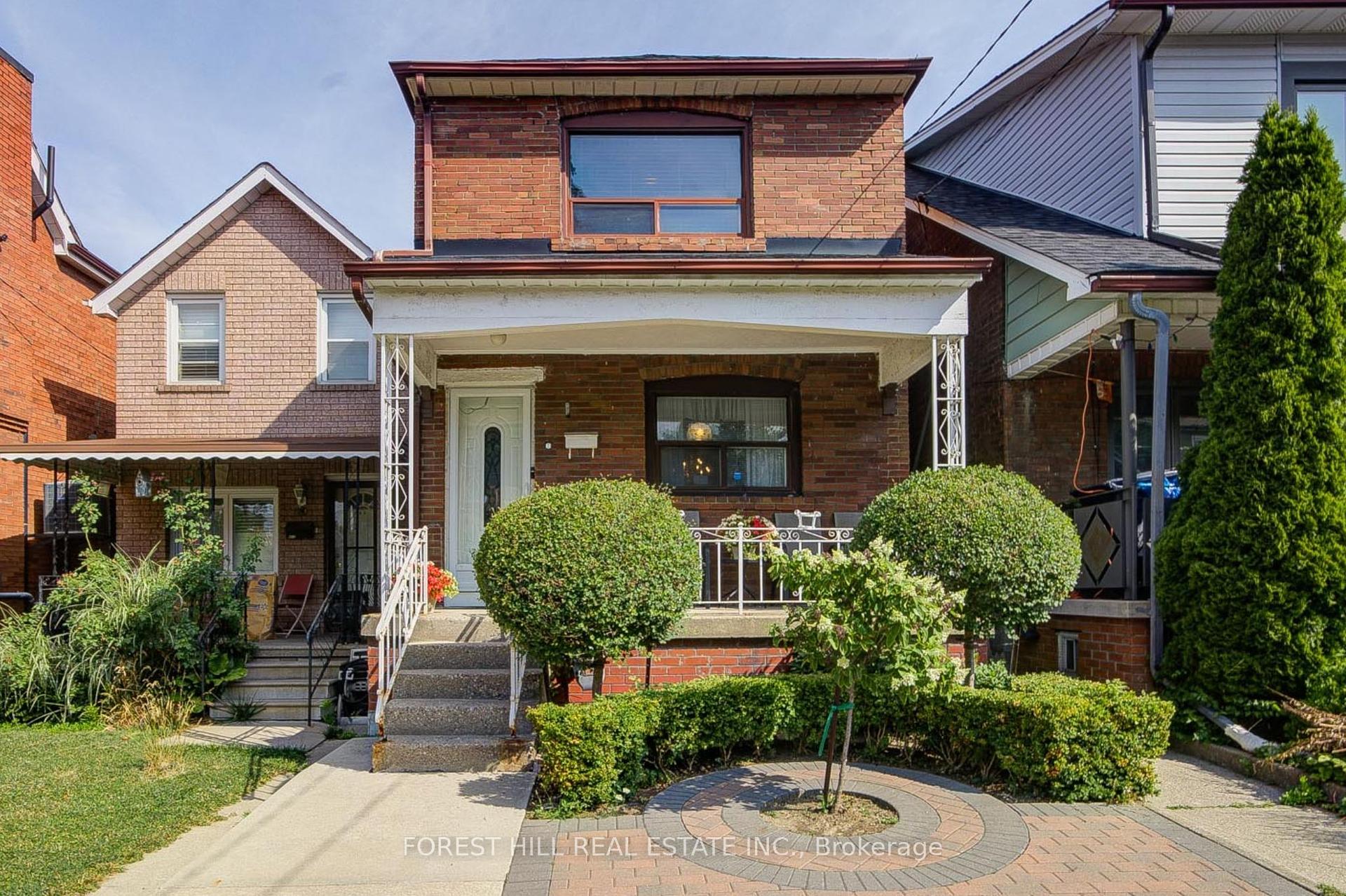 8 Norman Avenue, Toronto W03