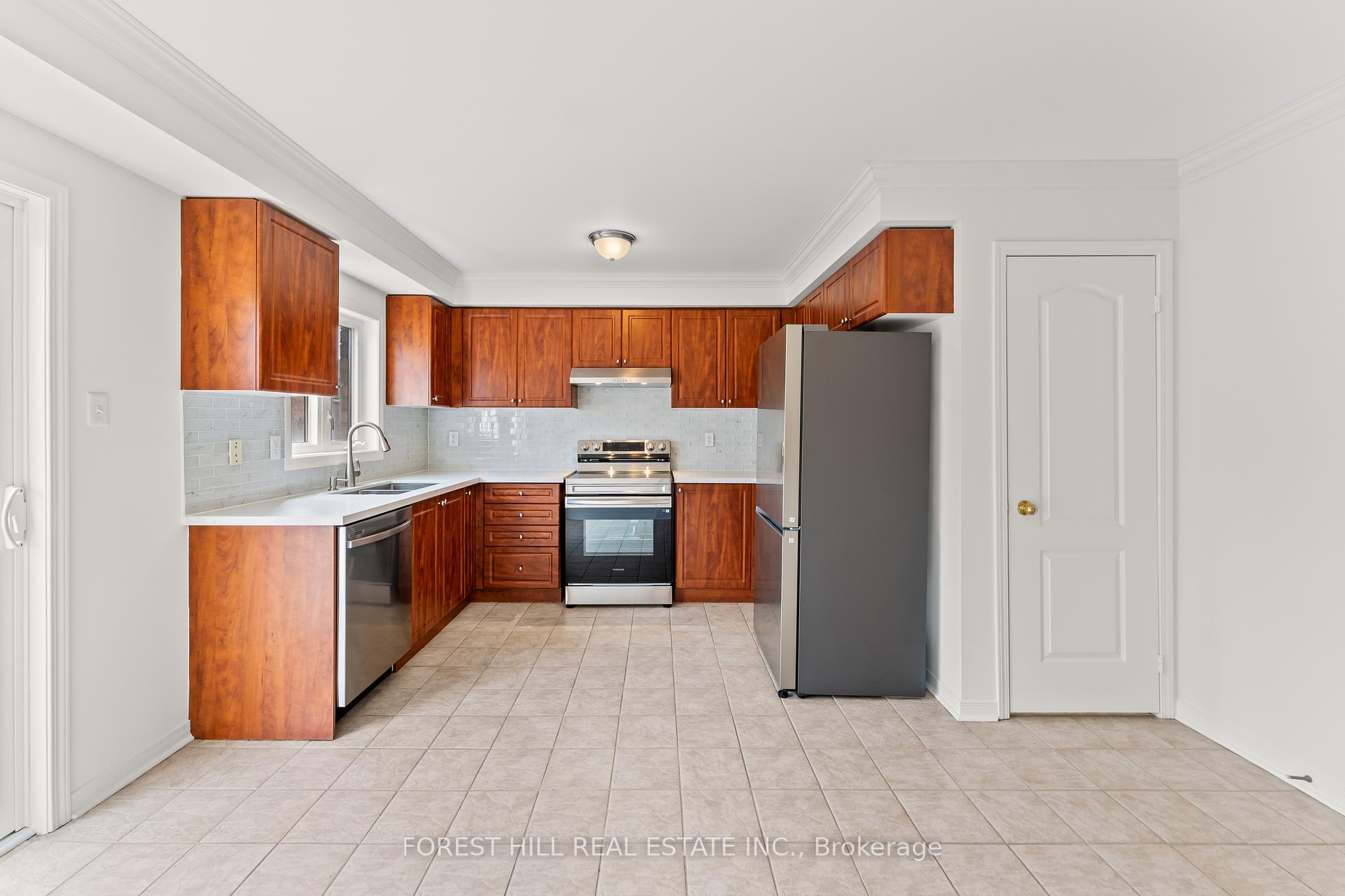 5817 Tiz Road