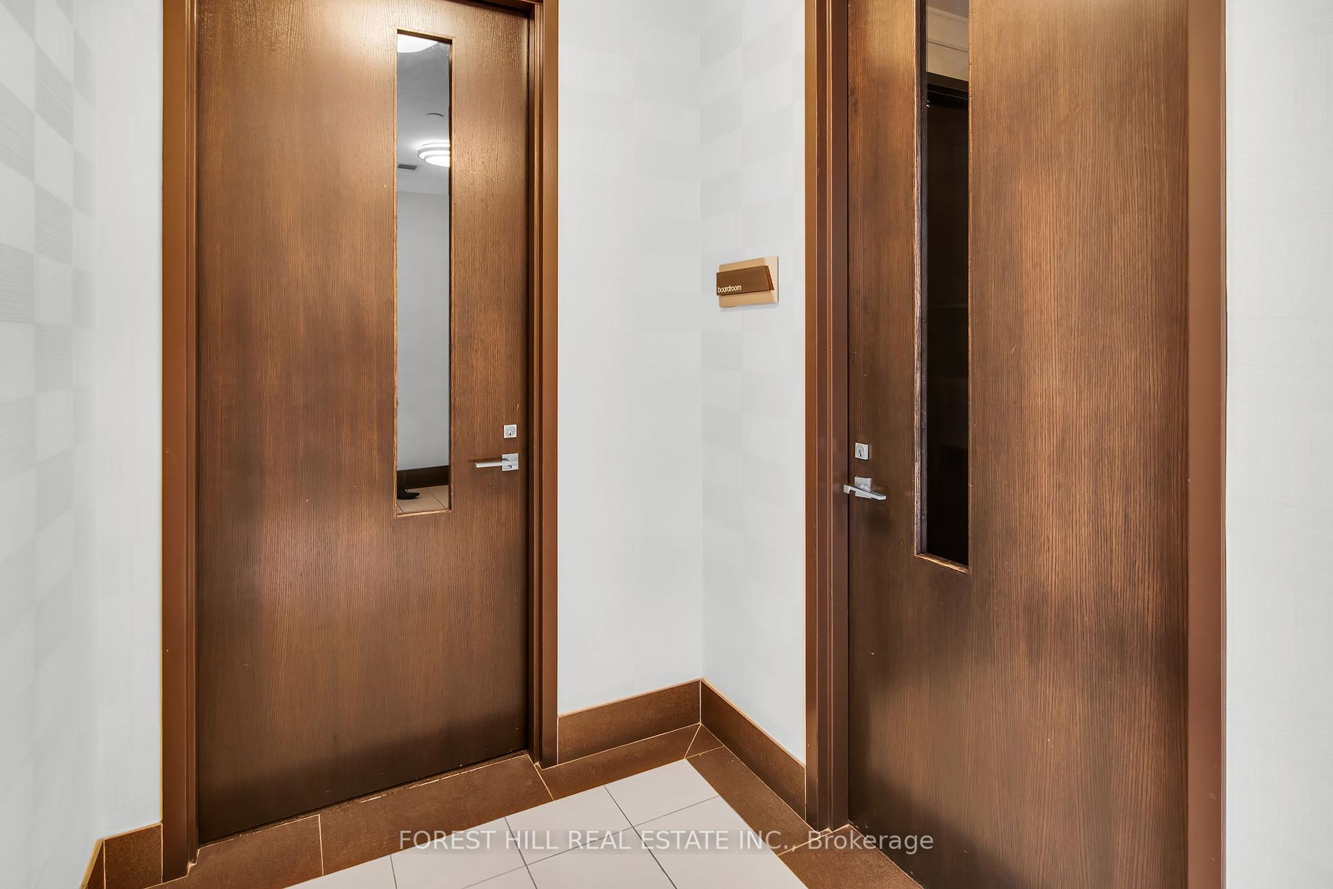6 Eva Road 2405, Toronto W08 Unit: 2405
