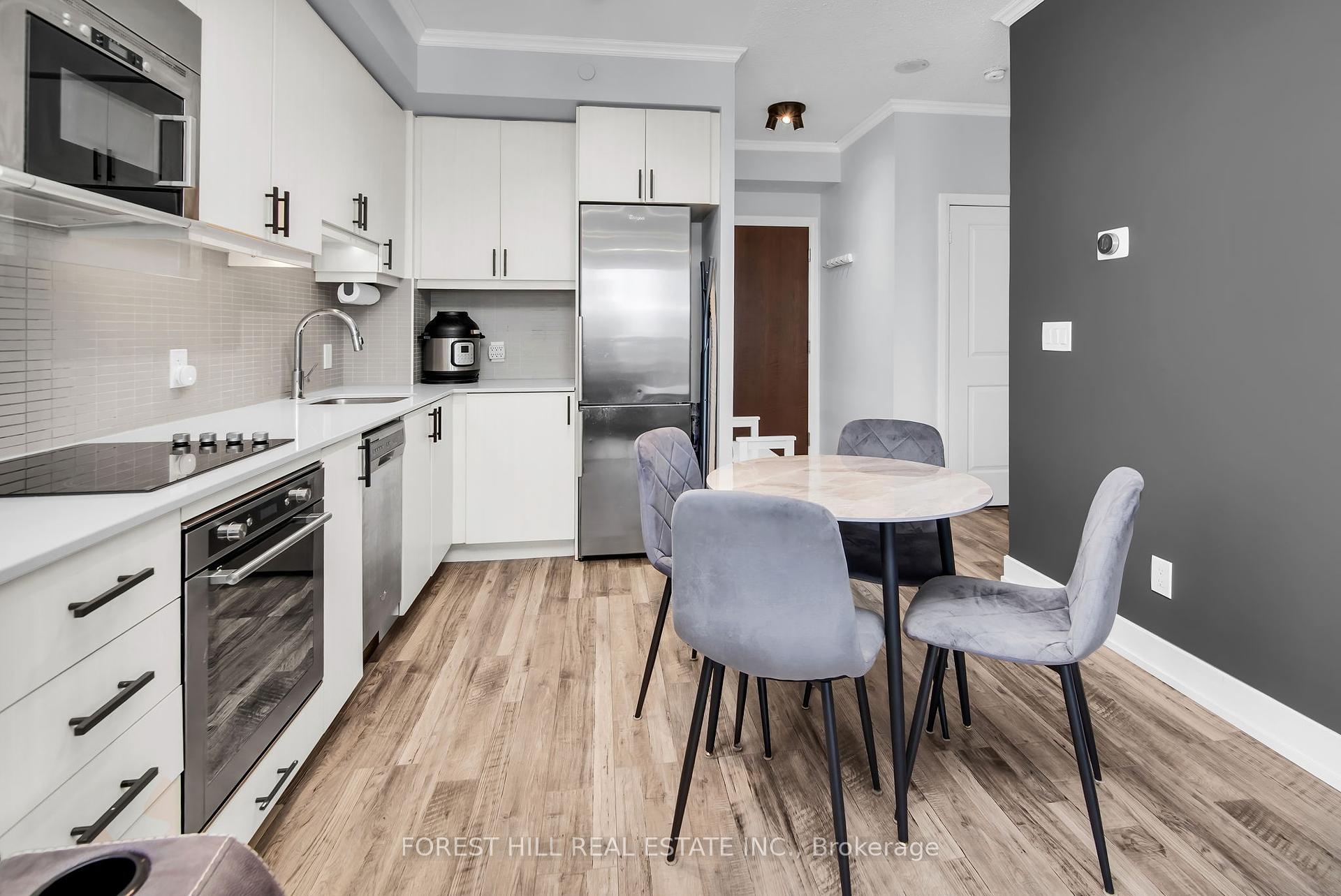6 Eva Road 2405, Toronto W08 Unit: 2405