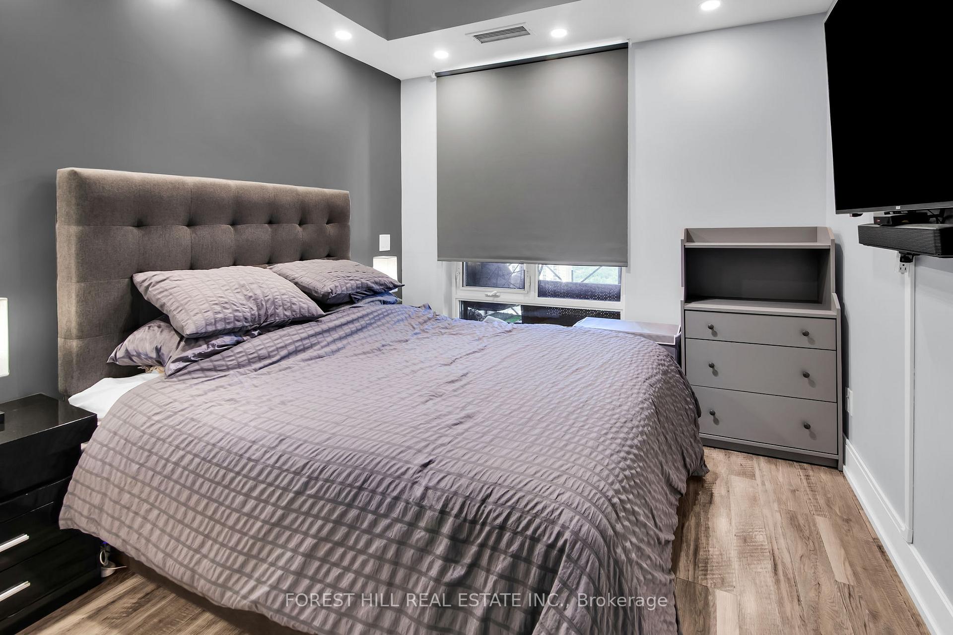6 Eva Road 2405, Toronto W08 Unit: 2405