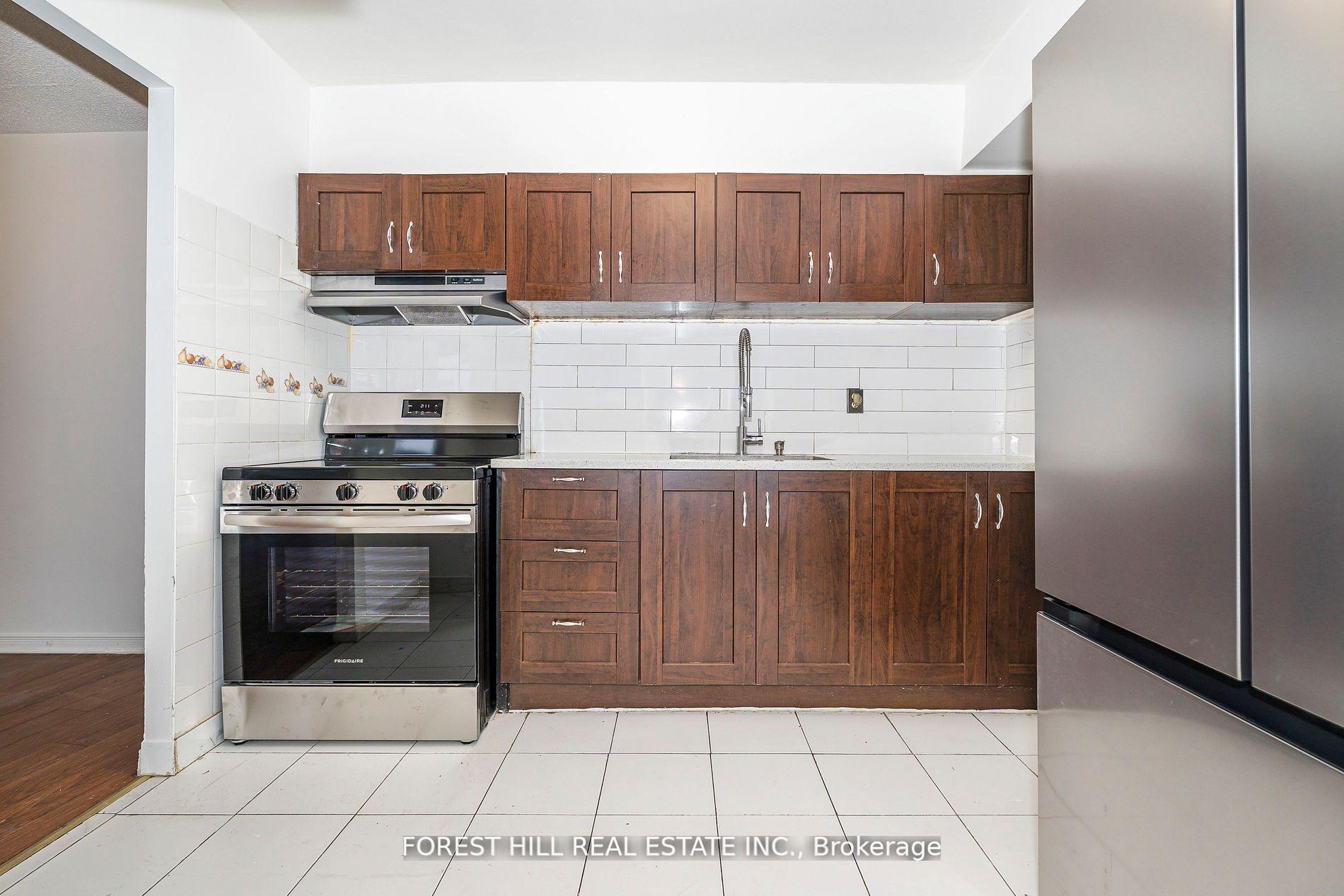 330 Dixon Road 207, Toronto W09 Unit: 207