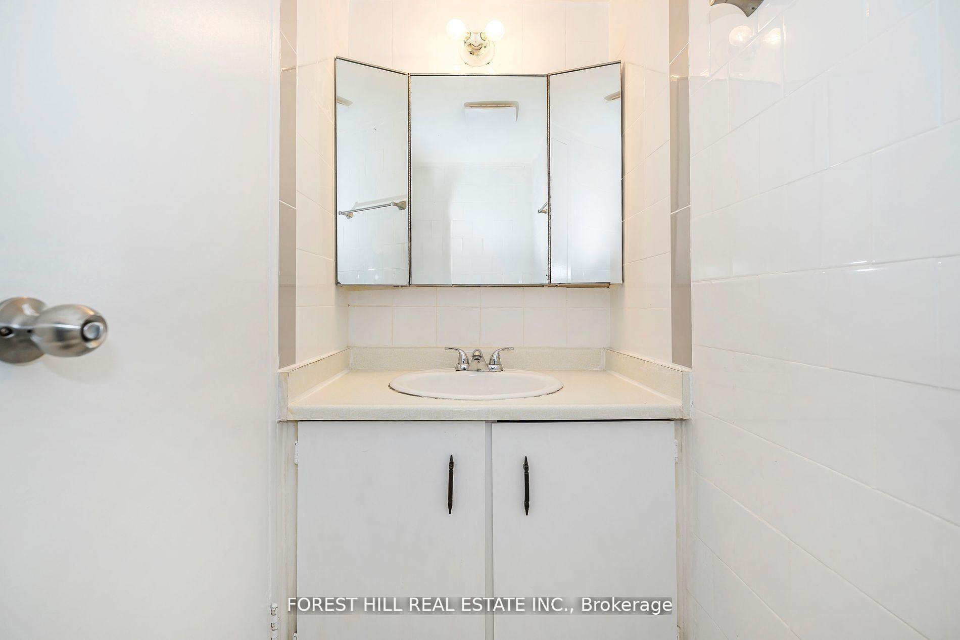 330 Dixon Road 207, Toronto W09 Unit: 207