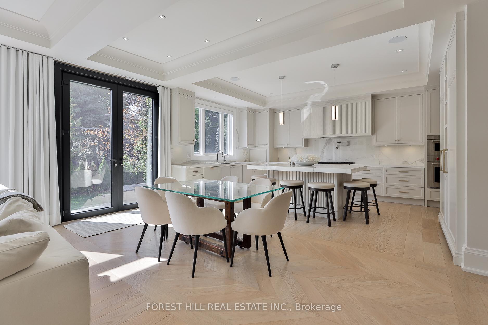 84 Botfield Avenue