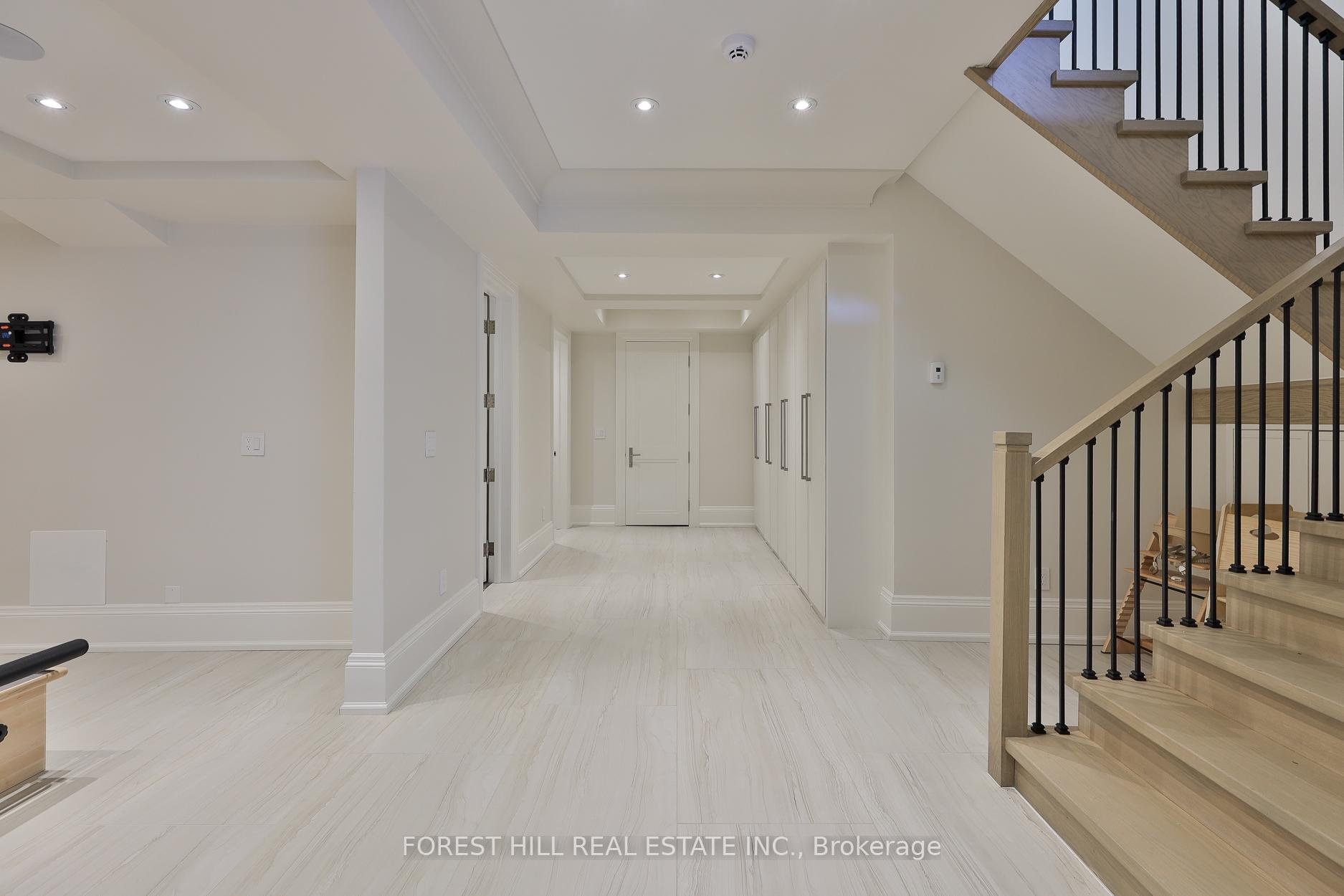 84 Botfield Avenue