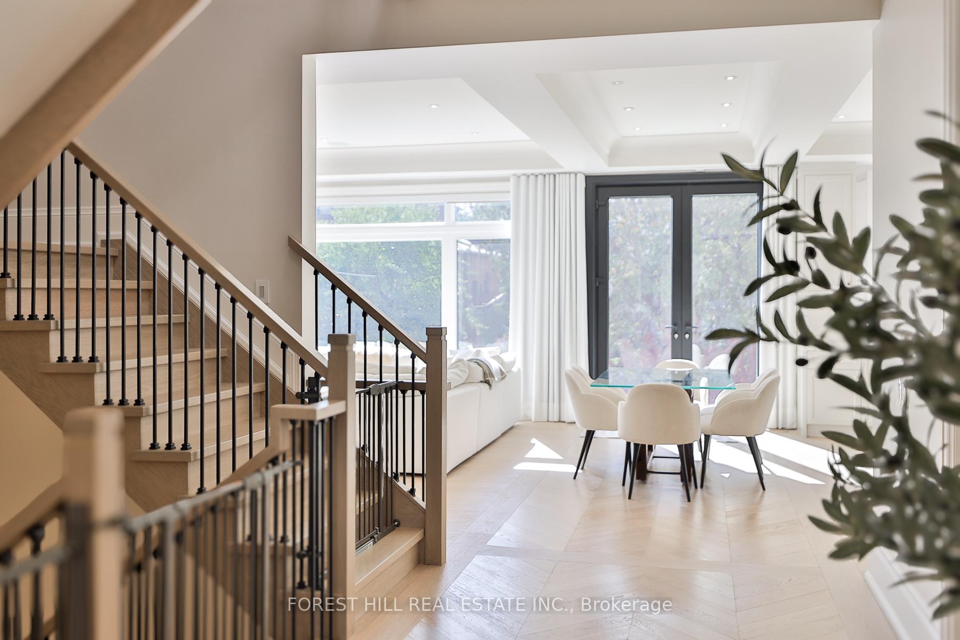 84 Botfield Avenue