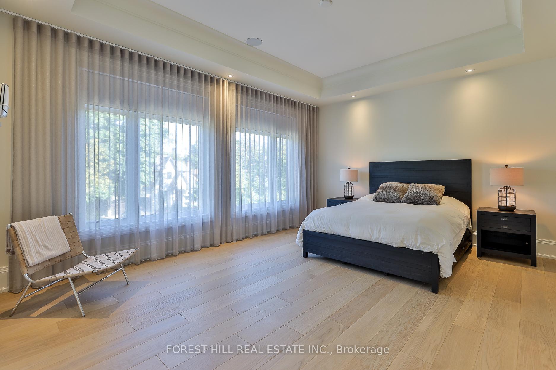 84 Botfield Avenue