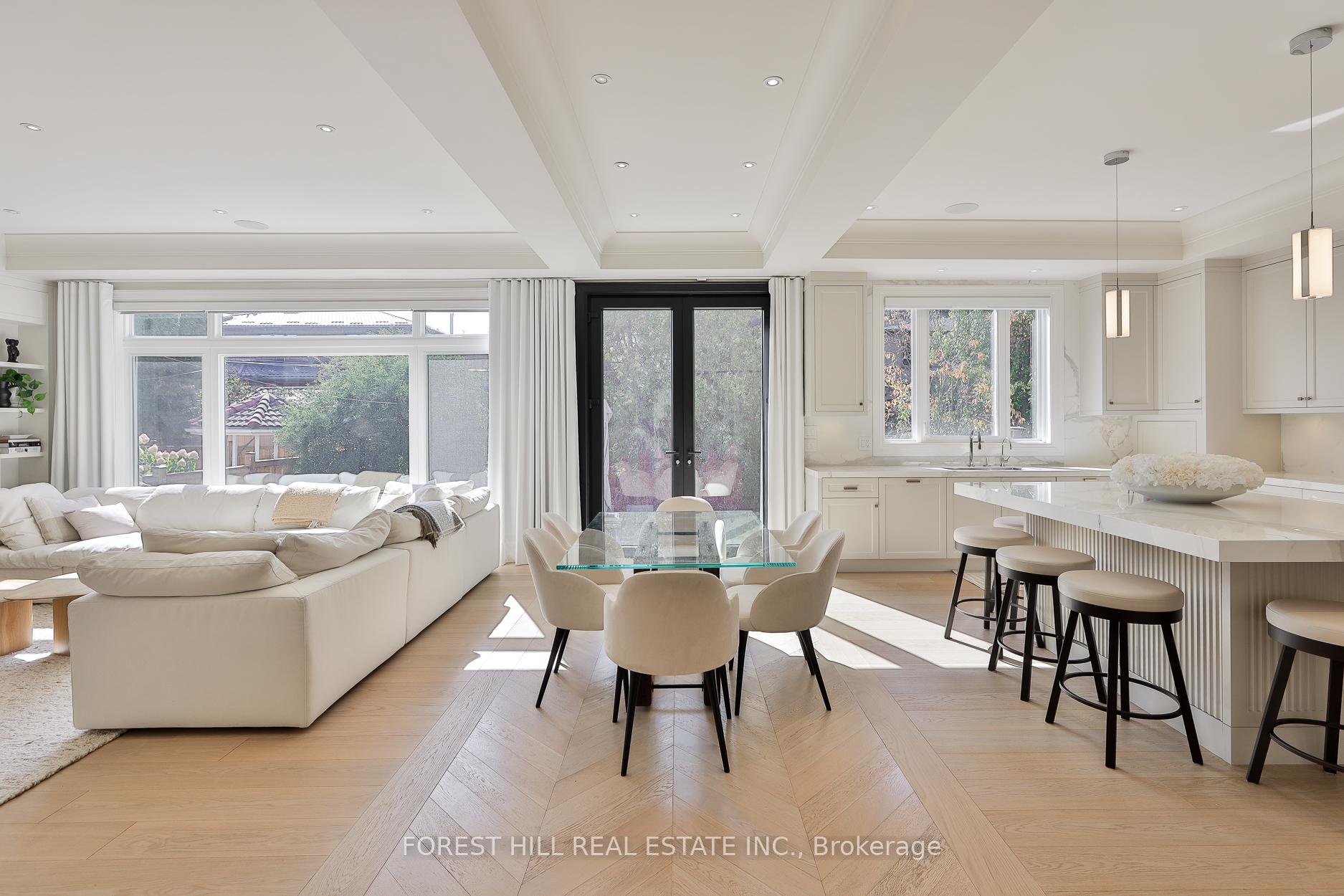 84 Botfield Avenue