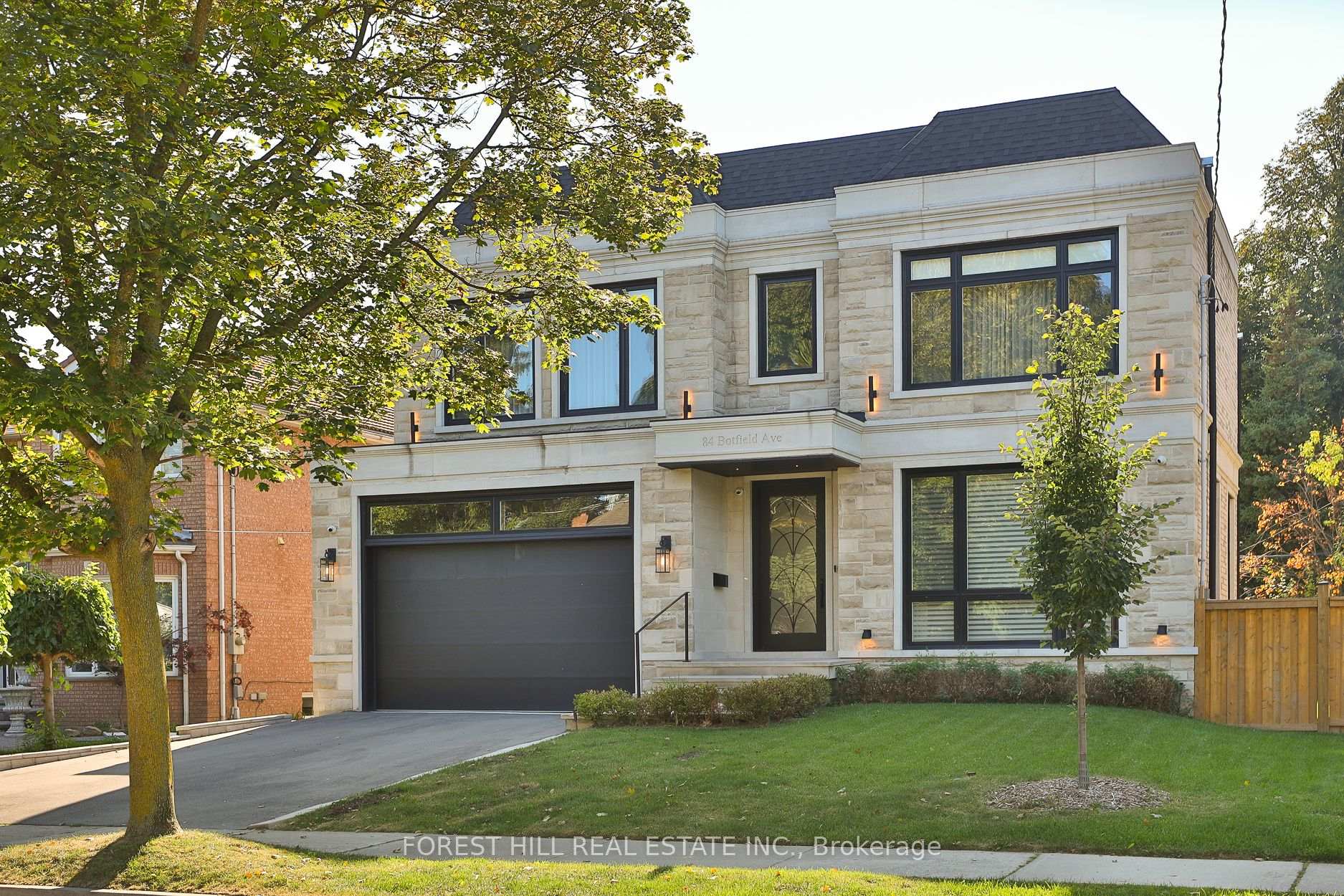 84 Botfield Avenue