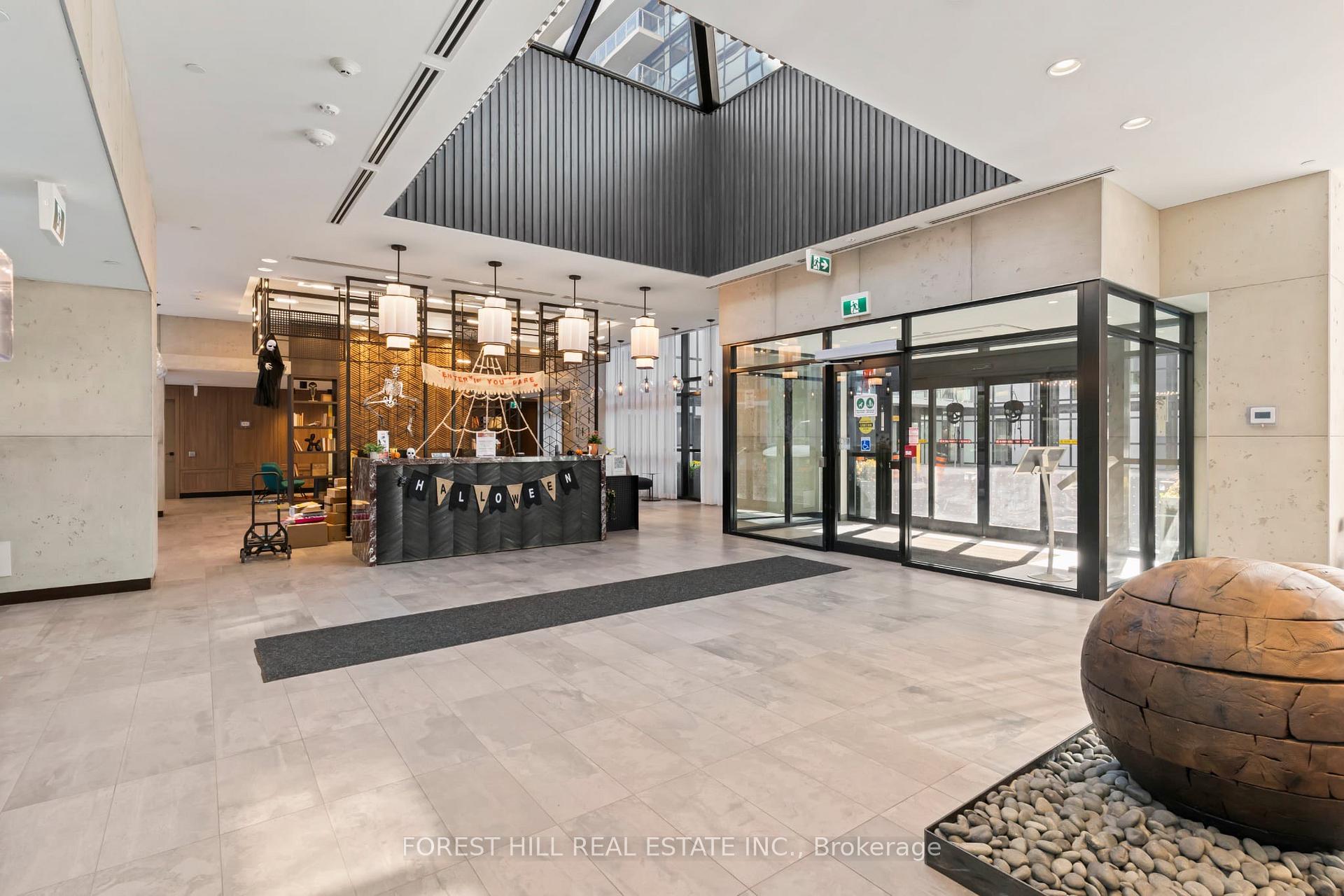 251 Manitoba Street 403, Toronto W06 Unit: 403