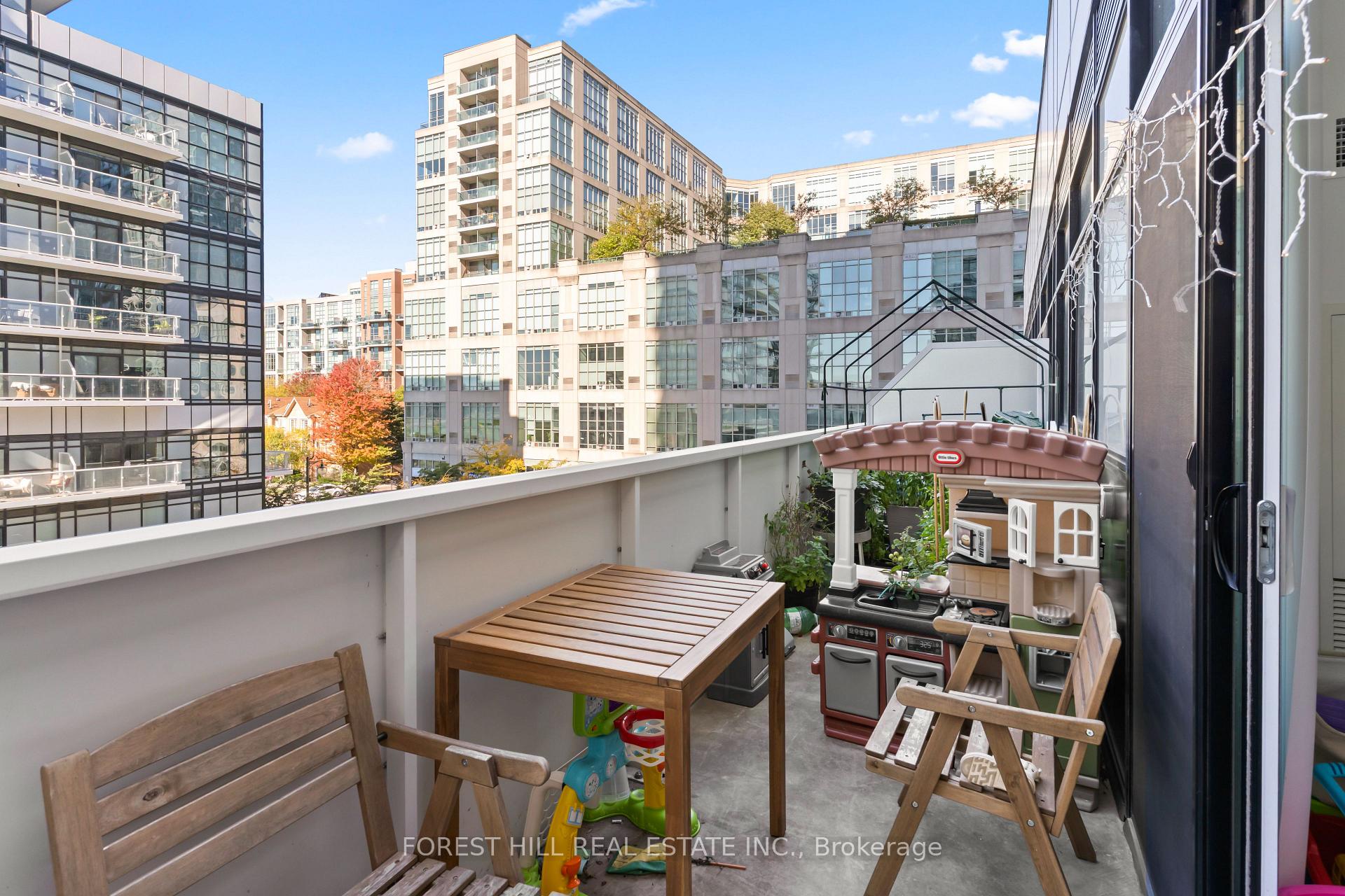 251 Manitoba Street 403, Toronto W06 Unit: 403