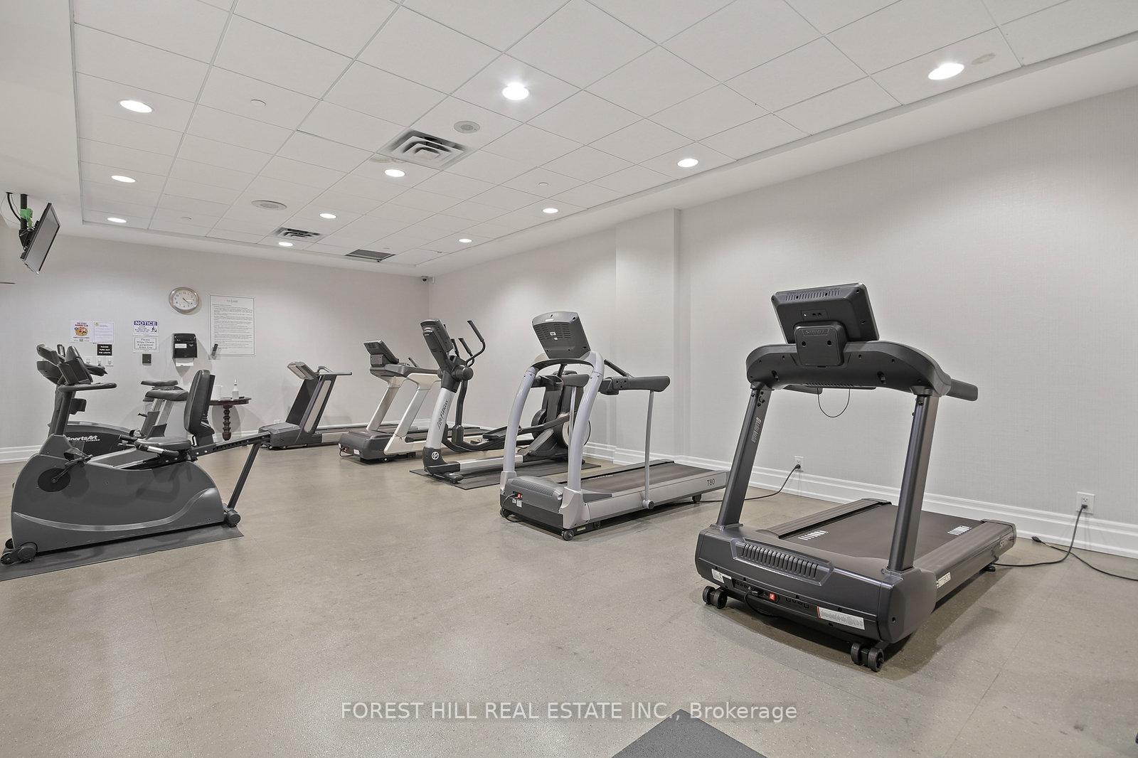 5233 Dundas Street W 1029