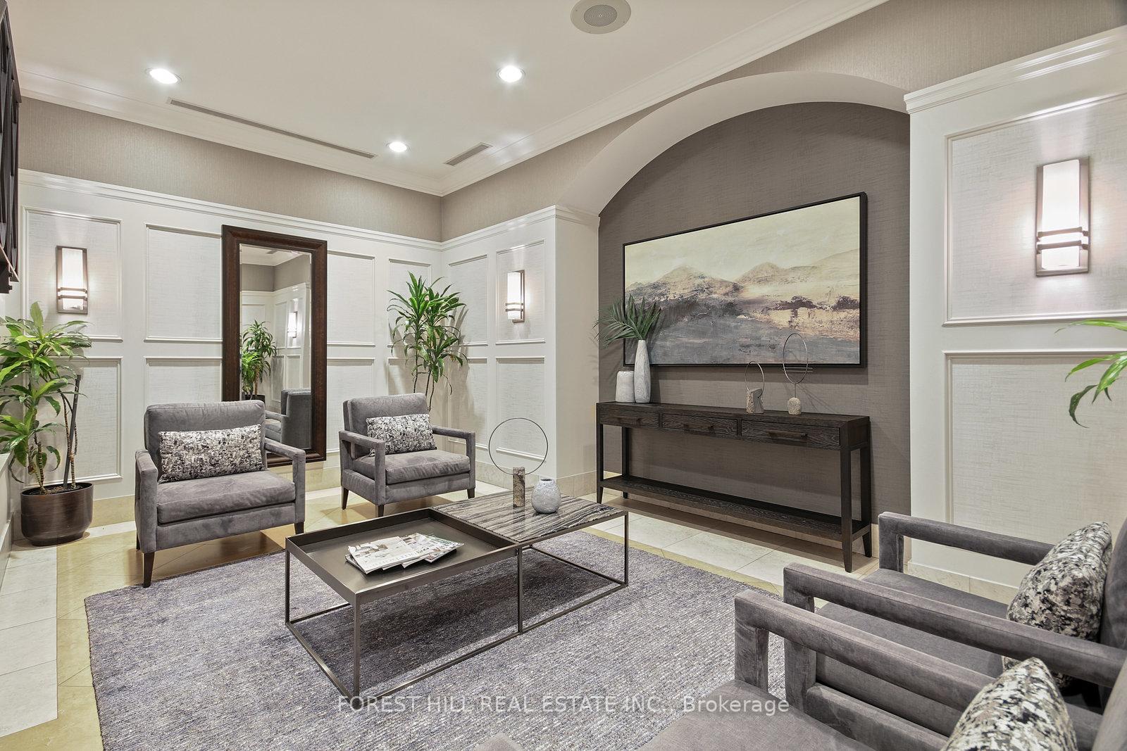 5233 Dundas Street W 1029