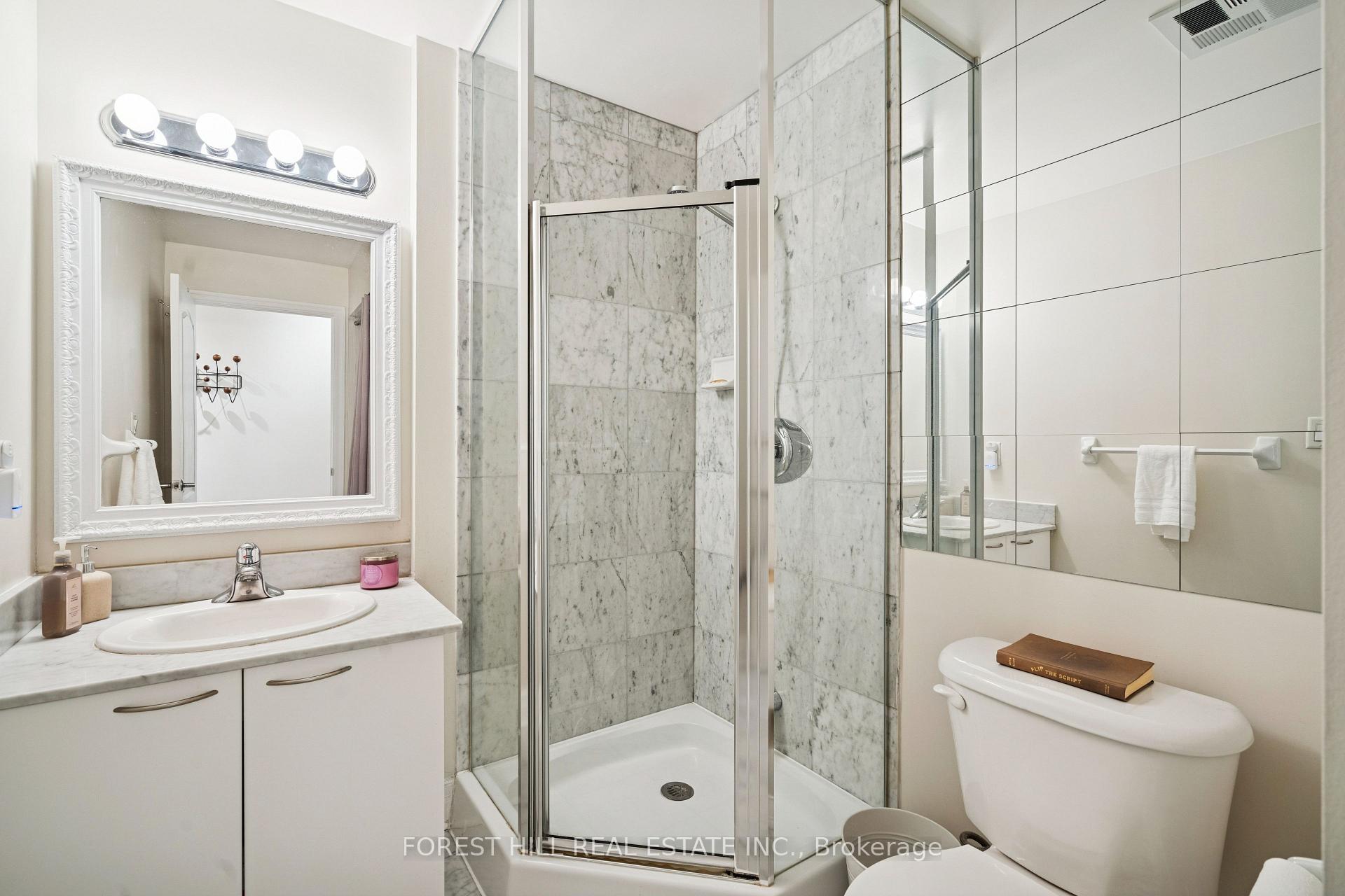 88 Palace Pier Court 906