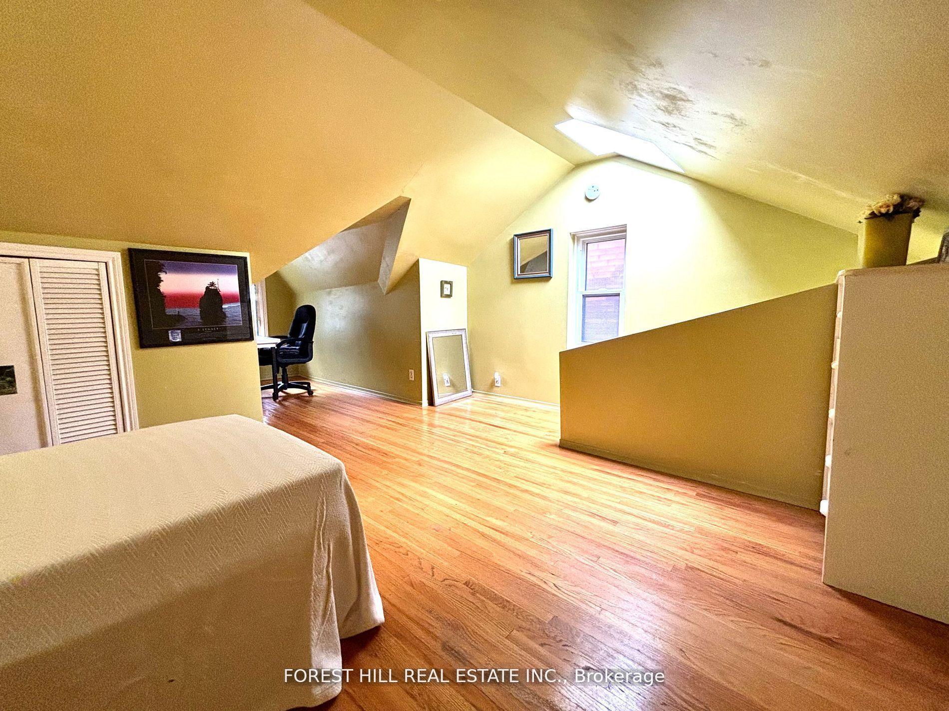 1046 Dovercourt Road