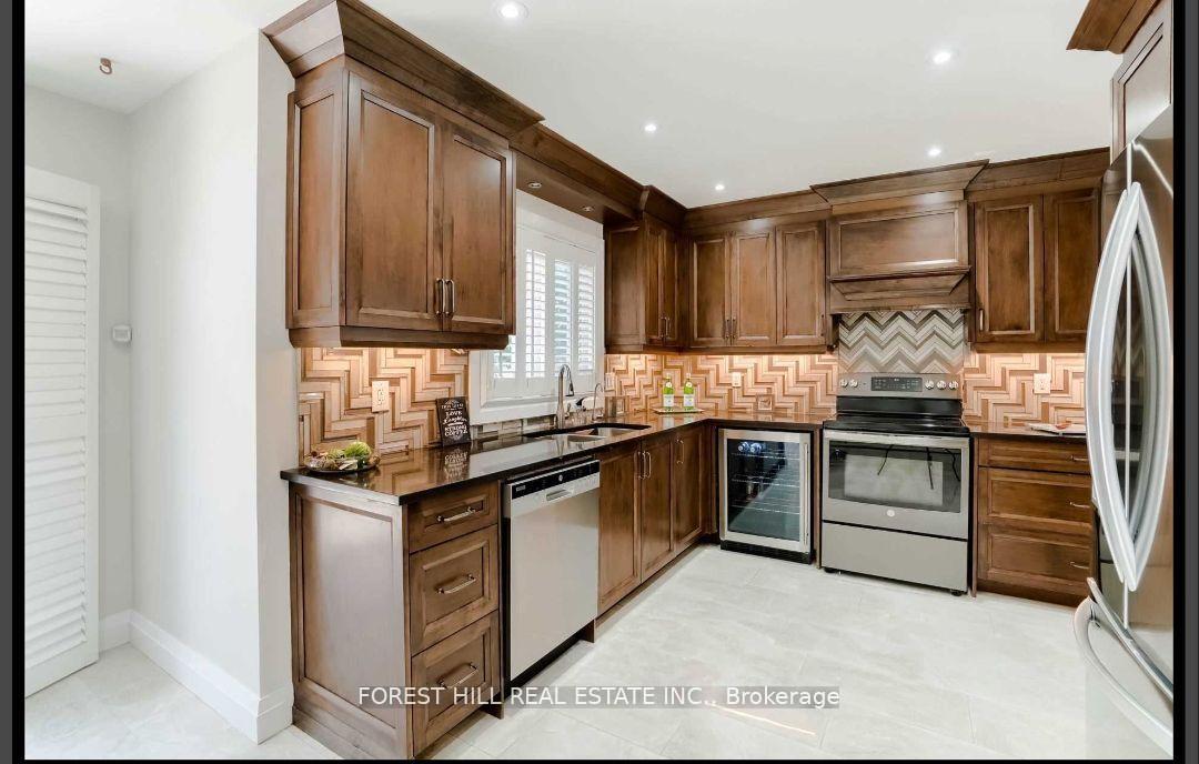 3280 Charlebrook Court