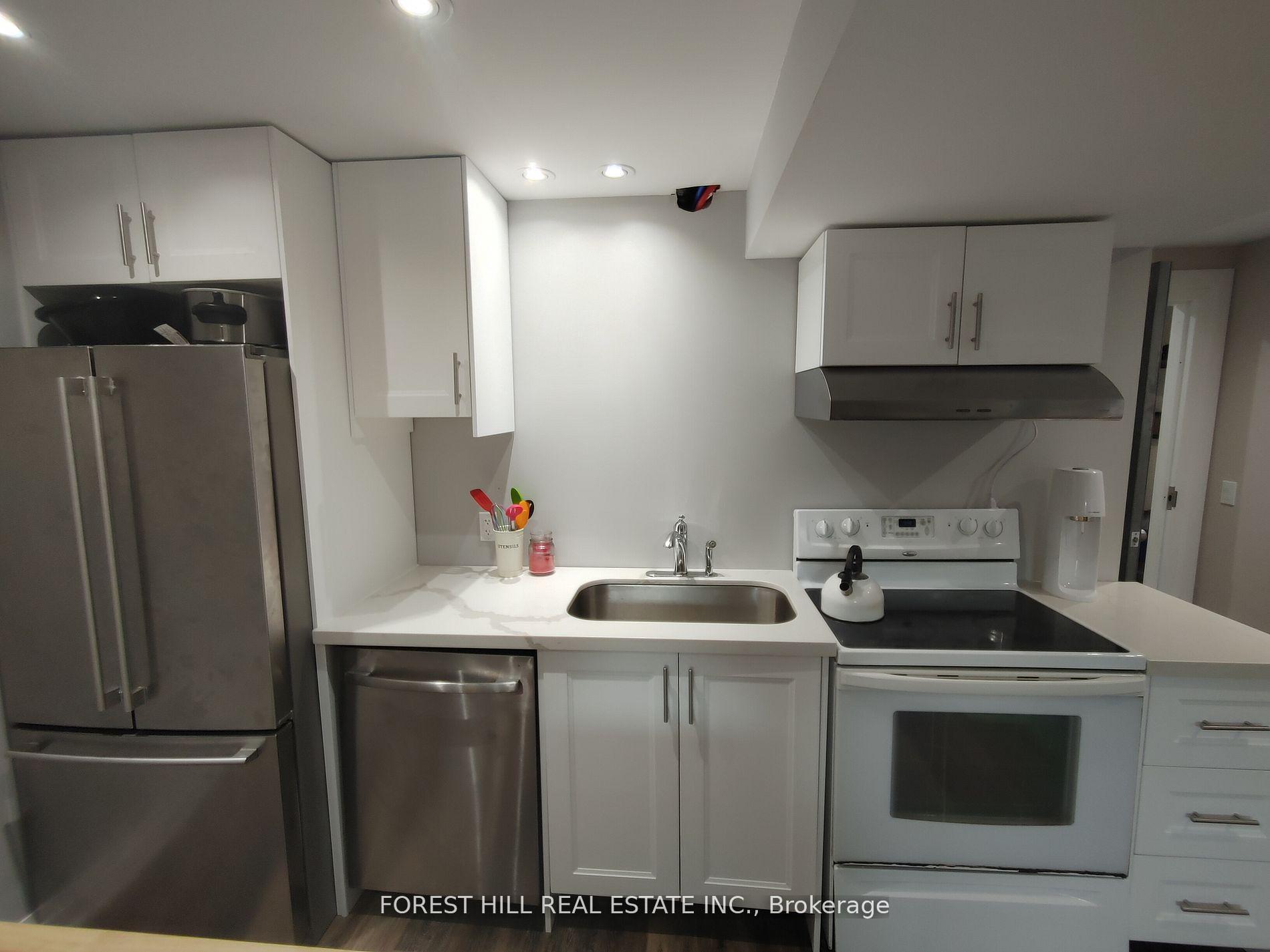 181 North Service Road E L-2