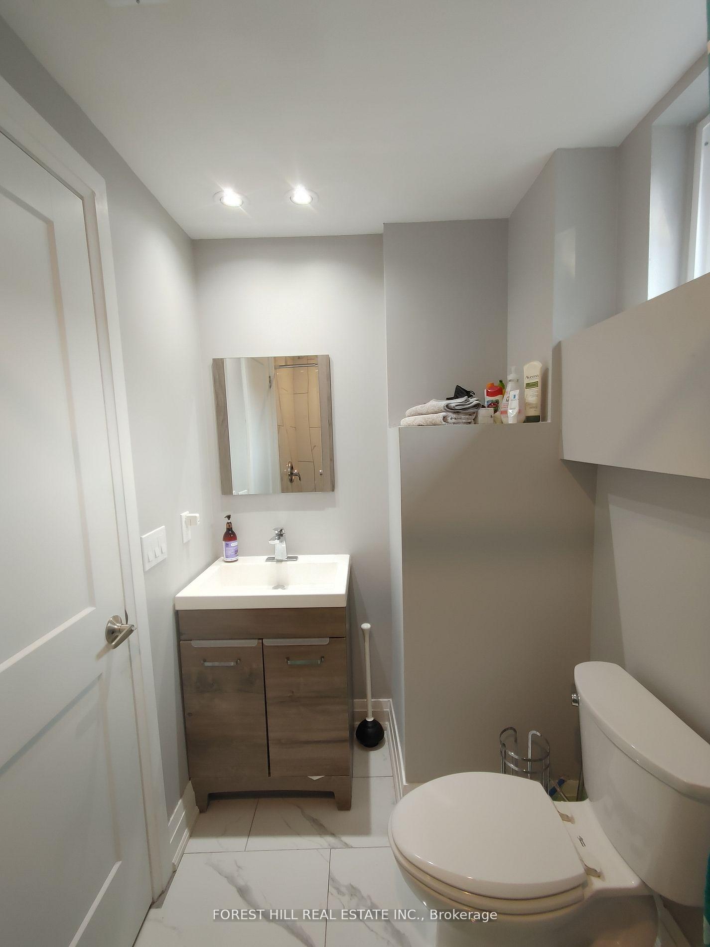 181 North Service Road E L-2