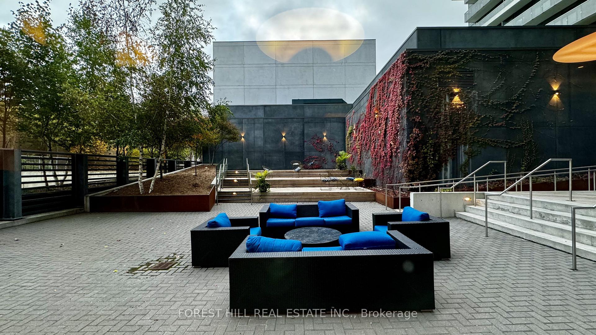 160 Flemington Road 1422