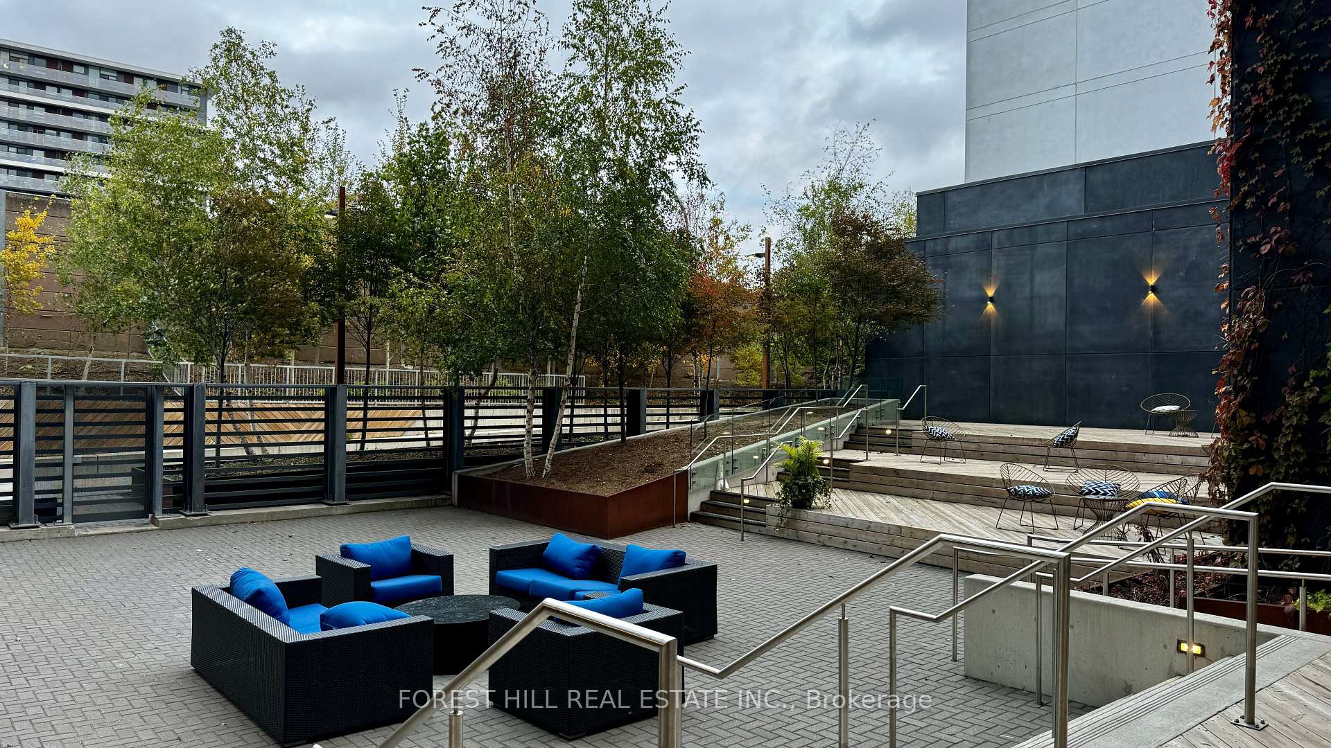 160 Flemington Road 1422