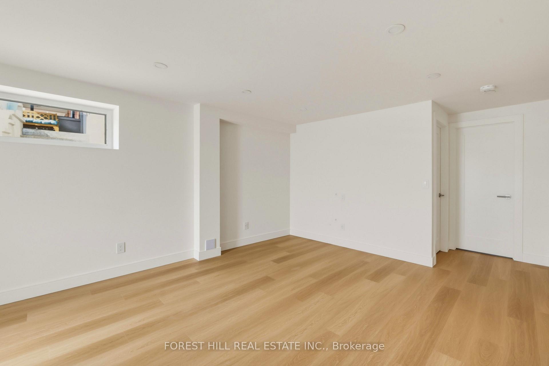 250 HALLAM Street Lower