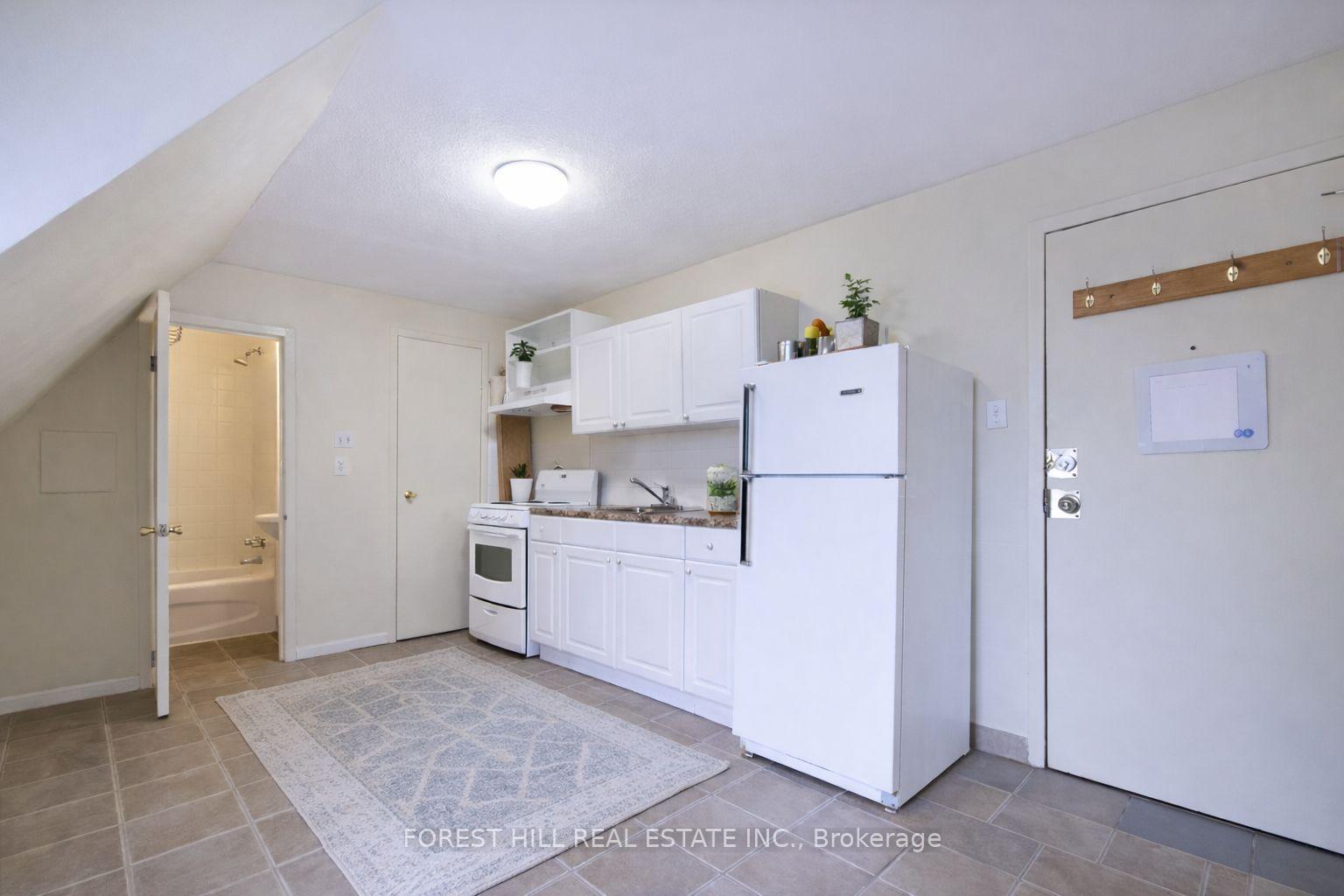 57 Cowan Avenue, Toronto W01, ON M6K 2N1