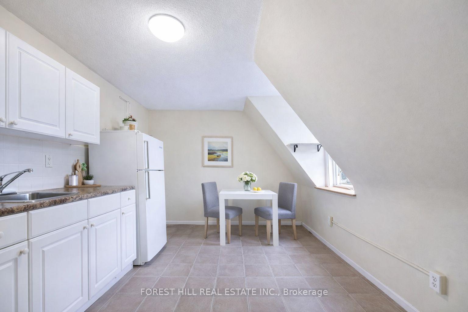 57 Cowan Avenue, Toronto W01, ON M6K 2N1