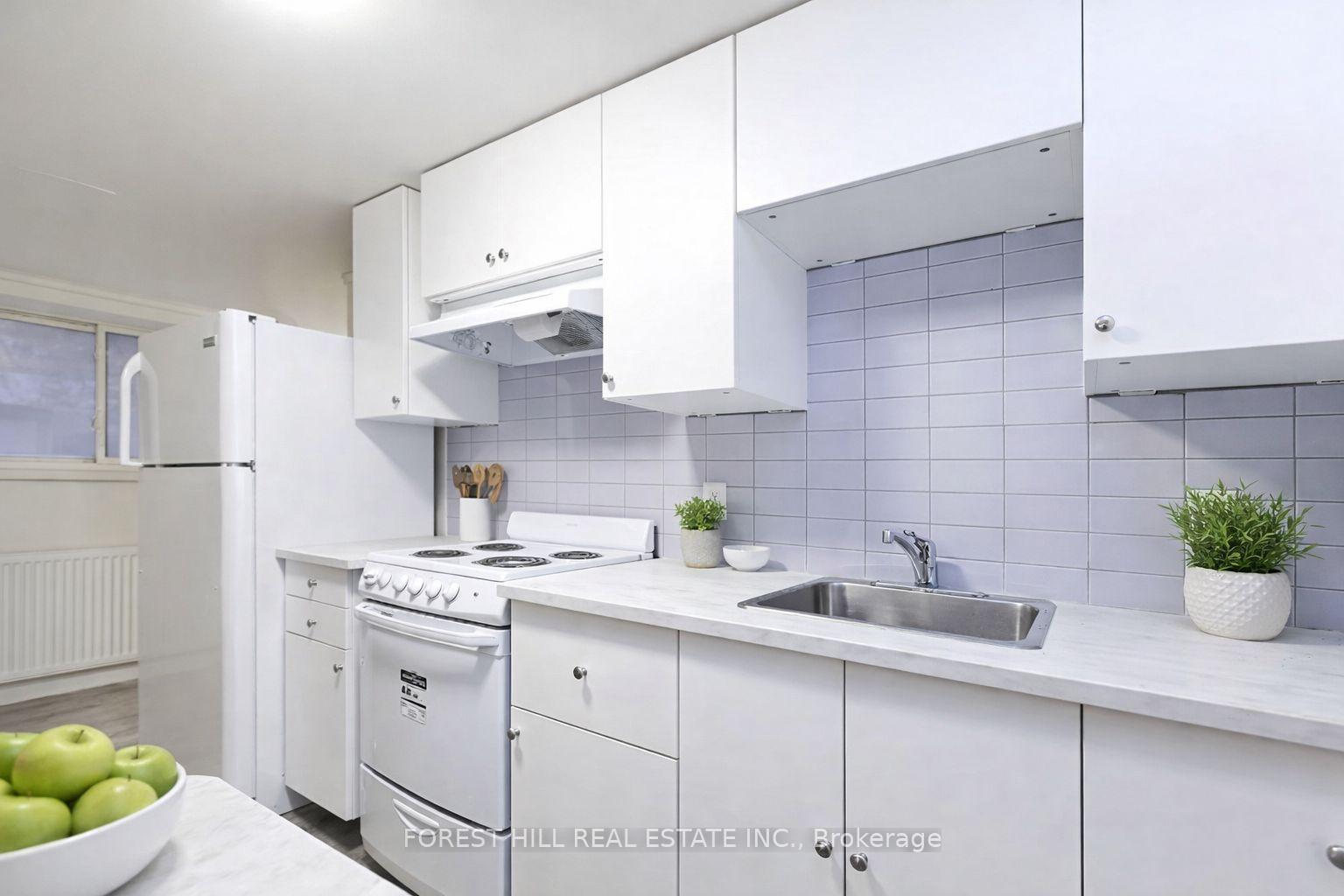 57 Cowan Avenue, Toronto W01, ON M6K 2N1