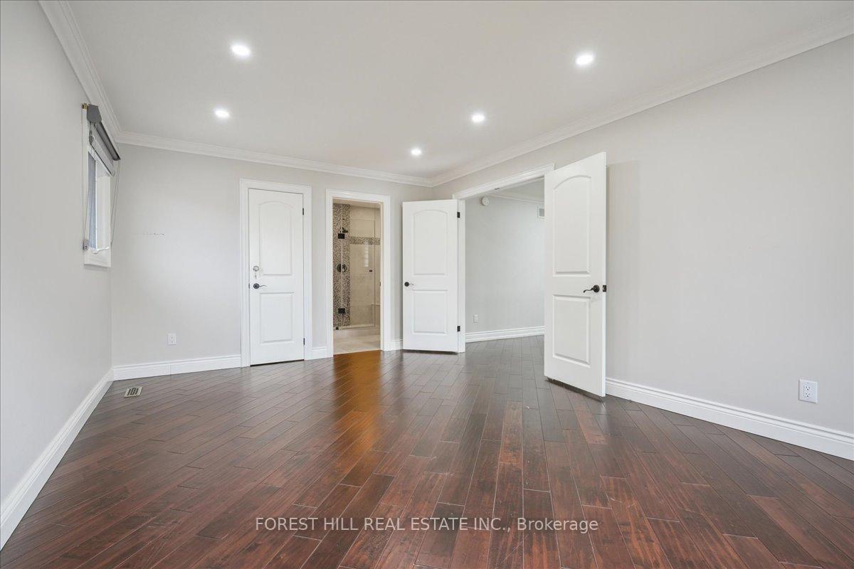 2579 Kenna Court, Mississauga, ON L5K 2K4