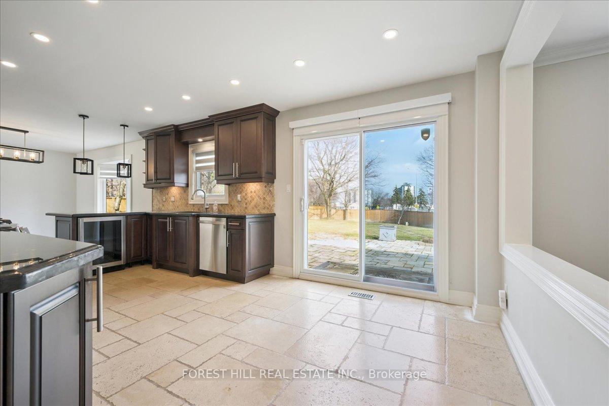 2579 Kenna Court, Mississauga, ON L5K 2K4