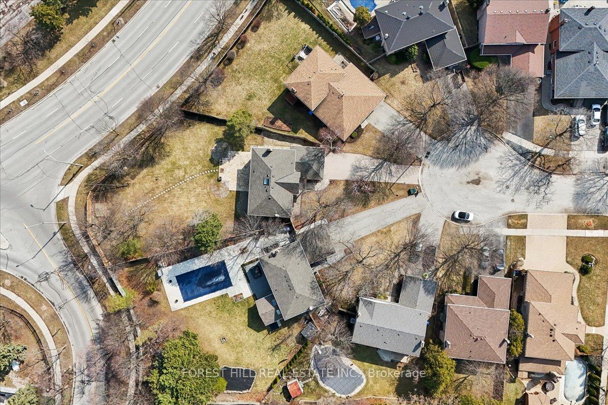 2579 Kenna Court, Mississauga, ON L5K 2K4